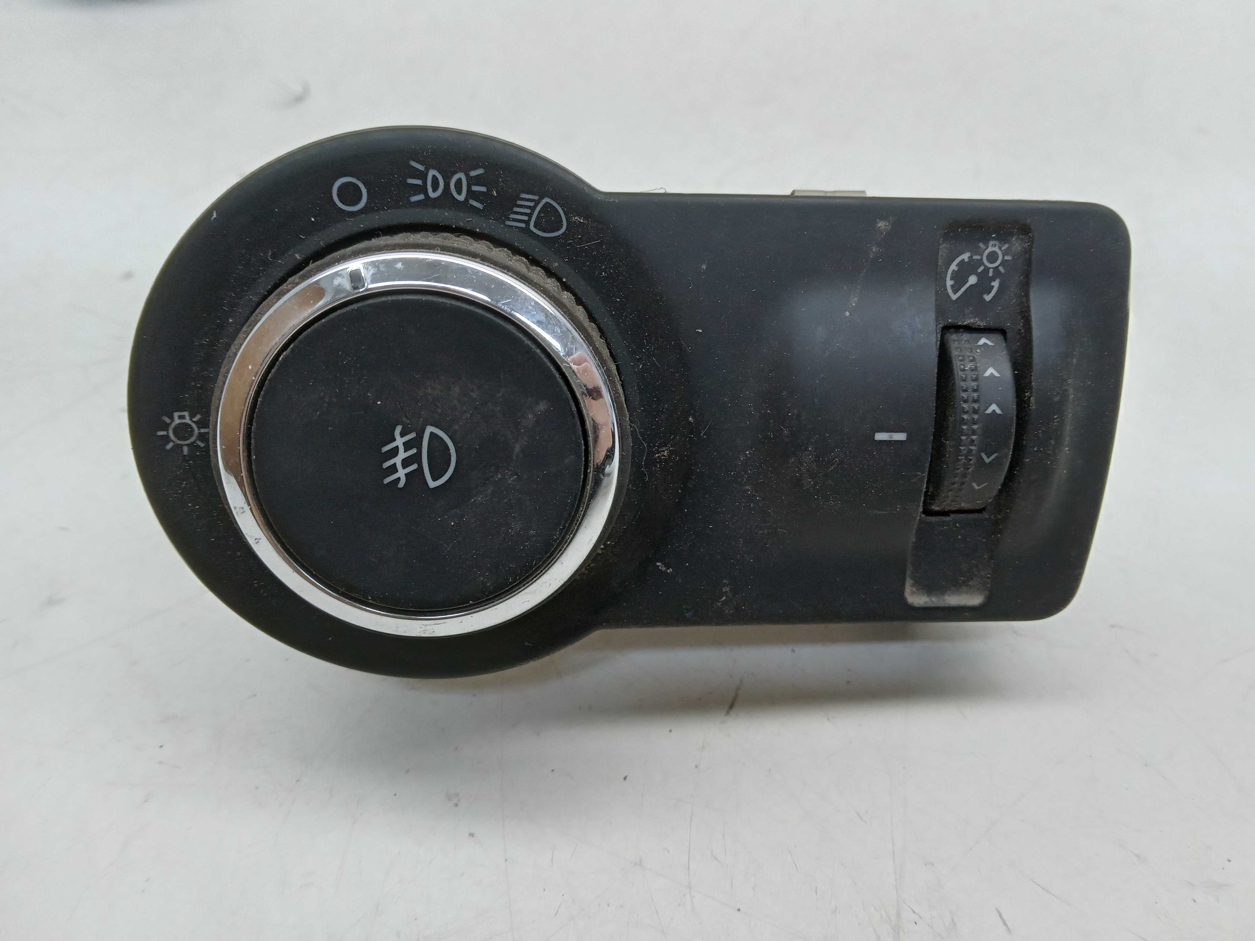 COMANDO BOTAO LUZ FAROL MILHA  GM S10 2014 2