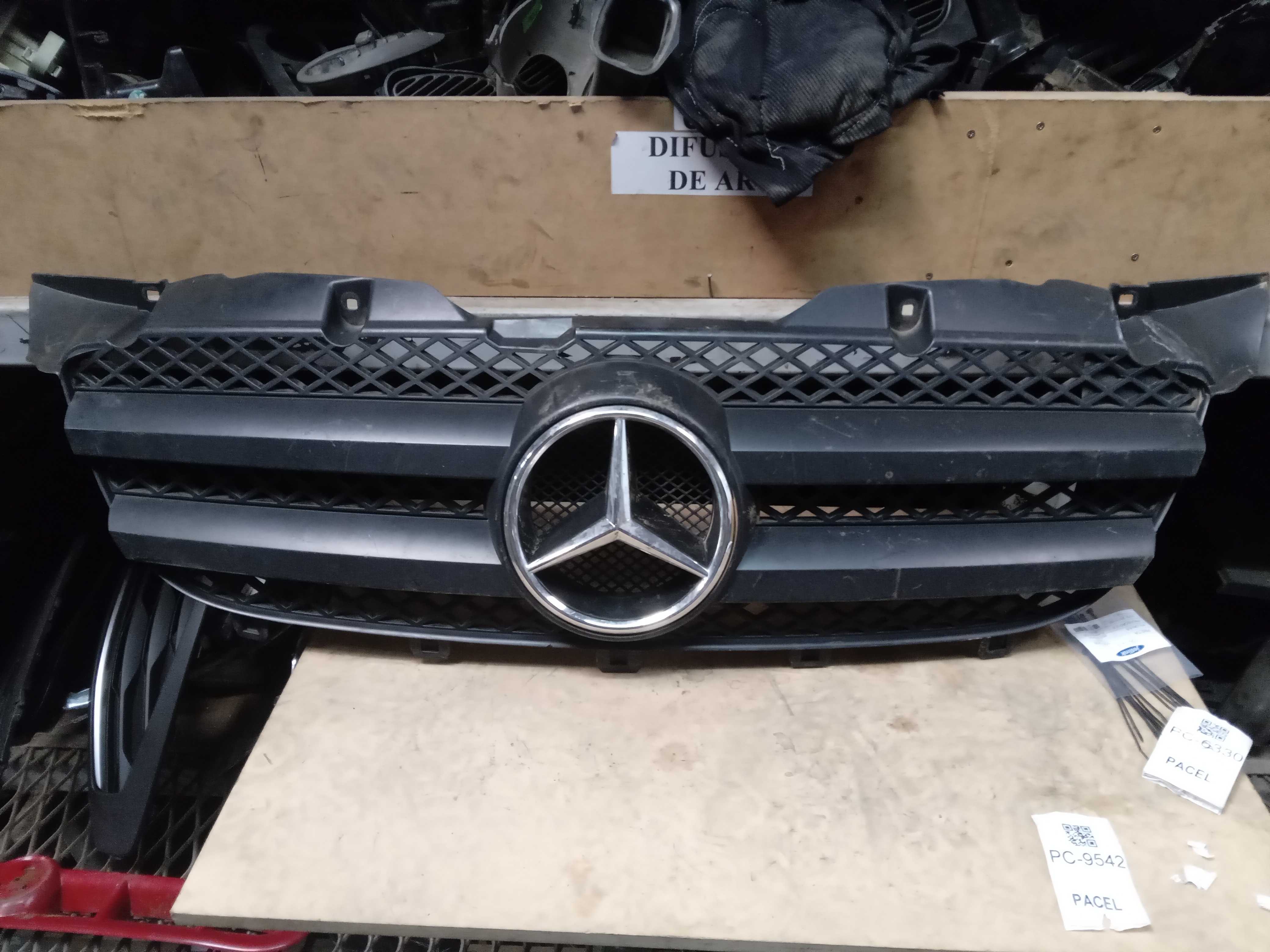 GRADE FRONTAL MERCEDES SPRINTER 2006 A 2013 2