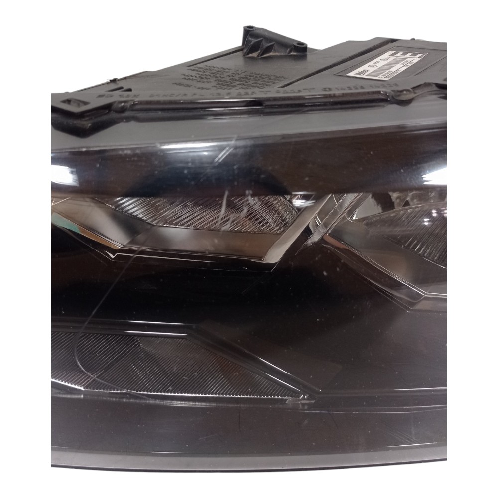 Farol Esquerdo Vw Polo 2019 Com Detalhe 4