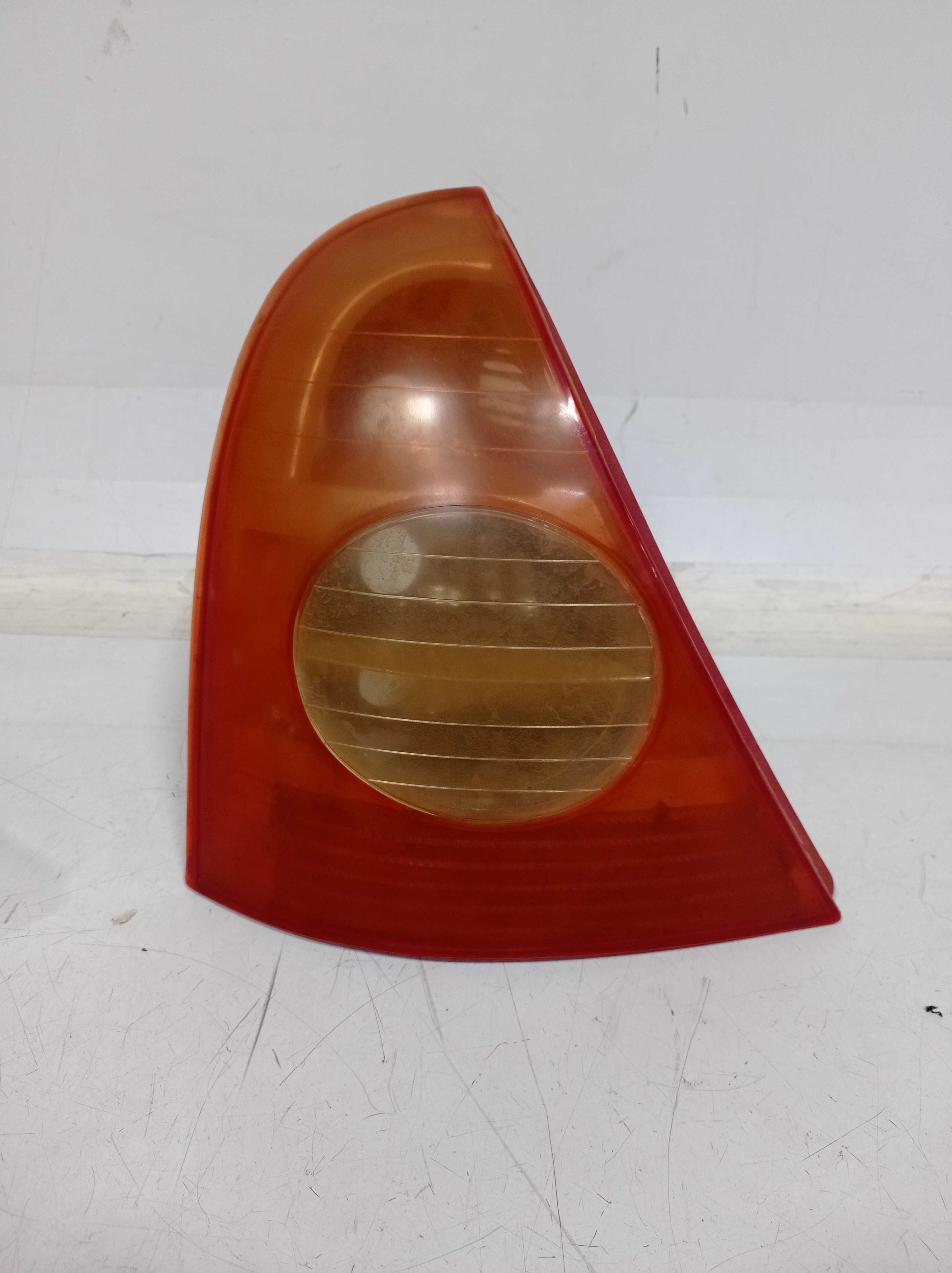 LANTERNA TRAS ESQUERDA RENAULT CLIO HATCH 2003 A 2011 1