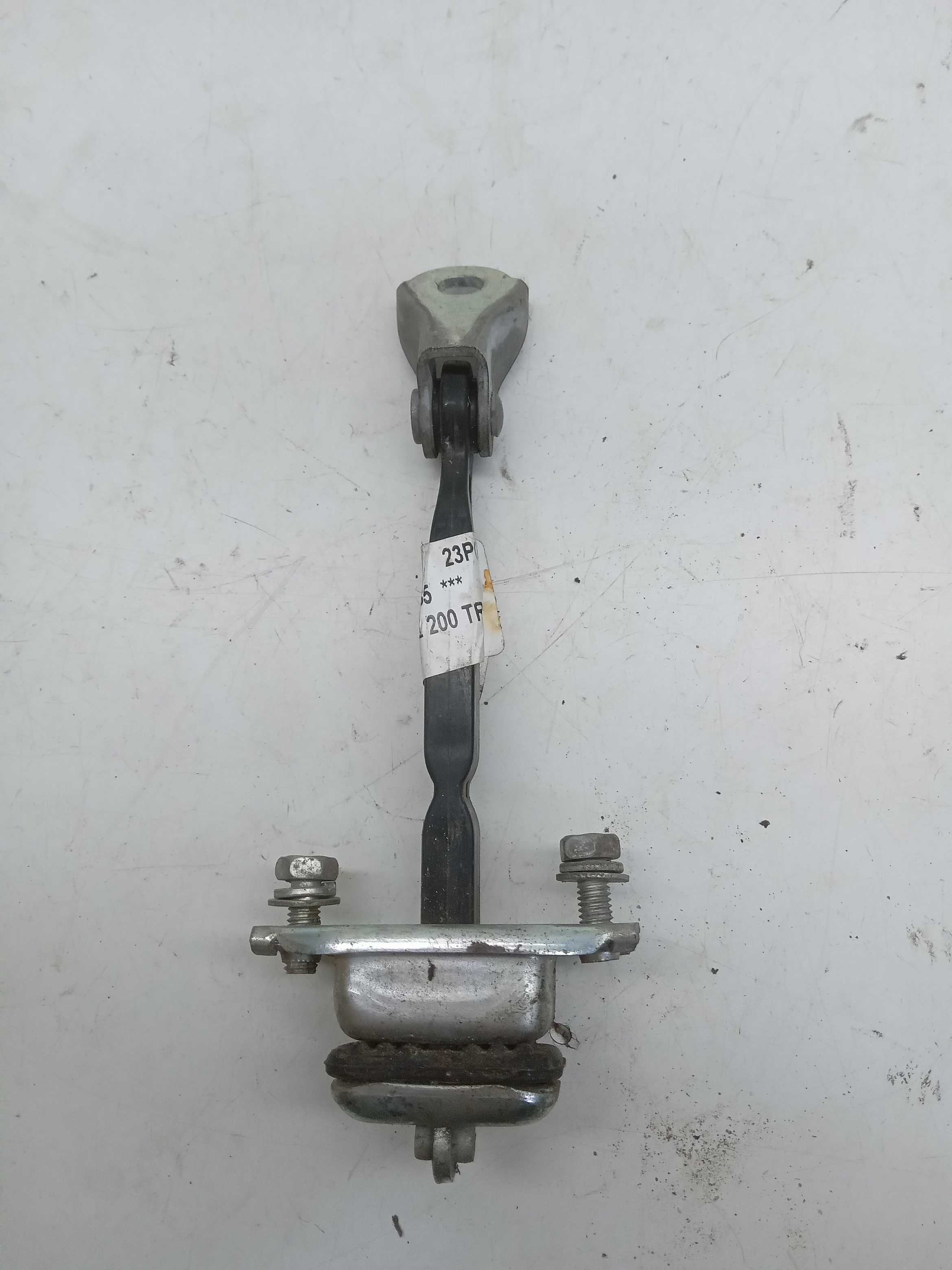 LIMITADOR PORTA TRASEIRA LE MITSUBISHI L200 TRITON 2010 1