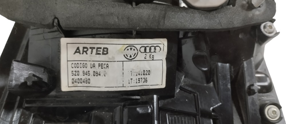 Lanterna Tampa Traseira Direito Vw Fox 2015 A 2019 Original 3