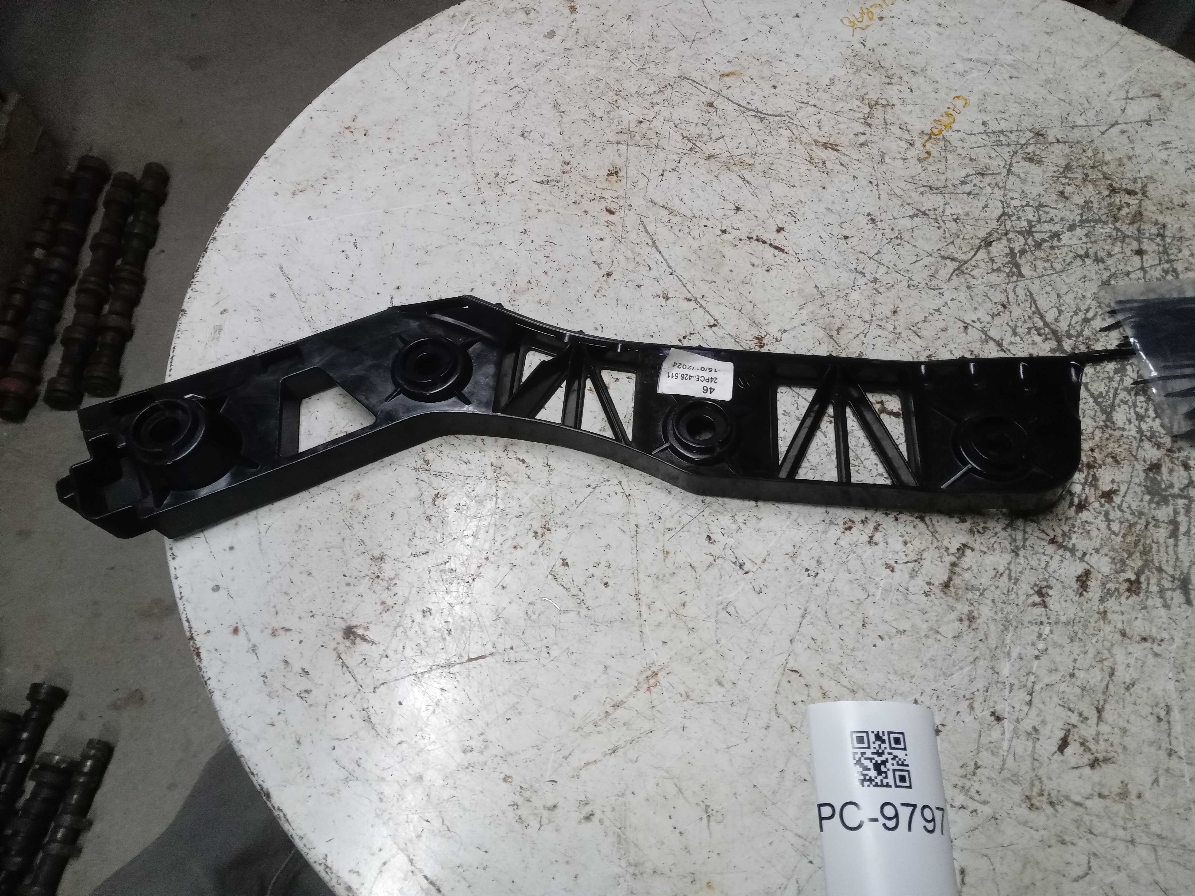 GUIA PARACHOQUE ESQUERDO TRASEIRO TSI VW TIGUAN 2019 A 2021 1