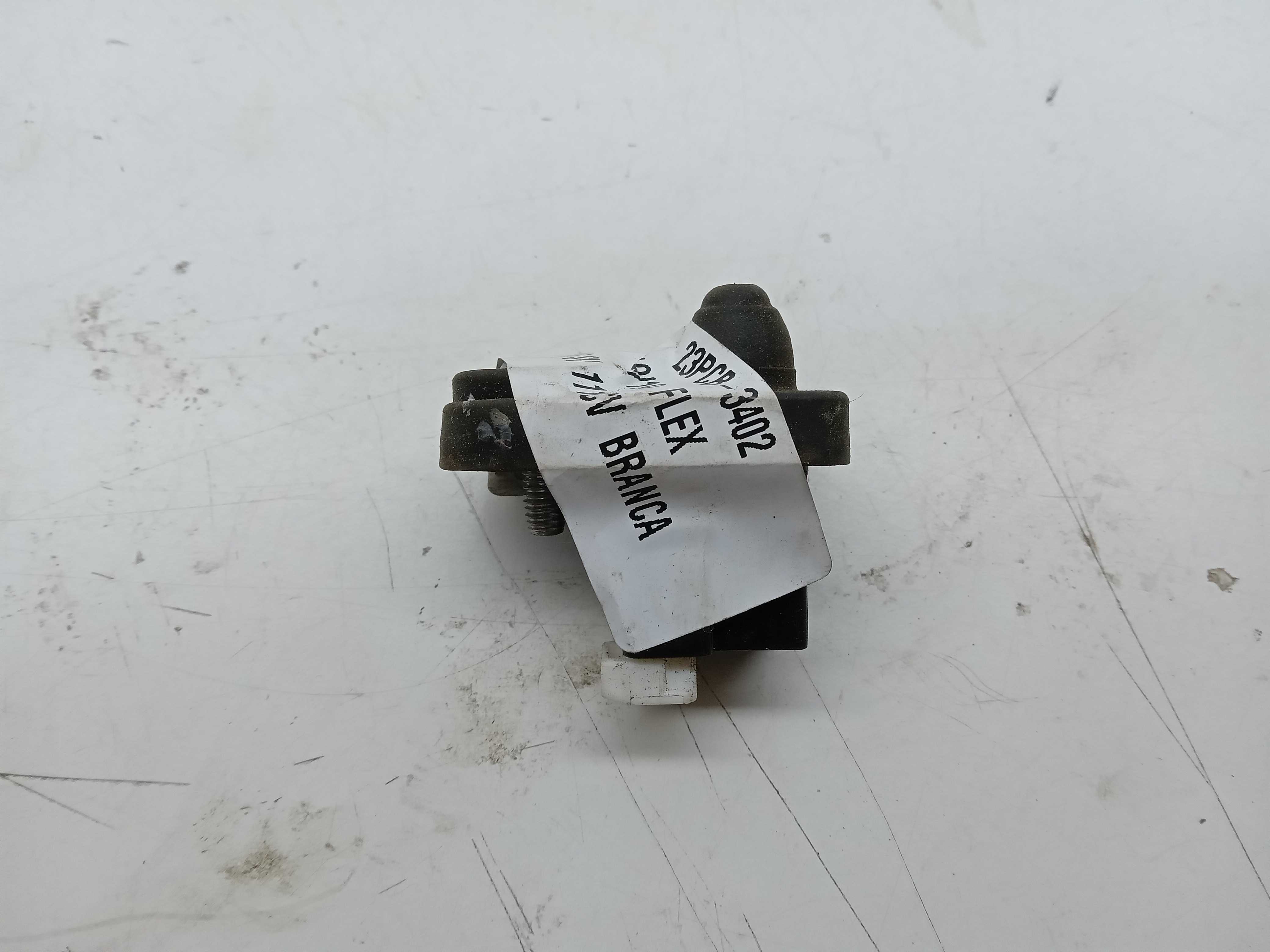 INTERRUPTOR PORTA NISSAN MARCH 2019 1