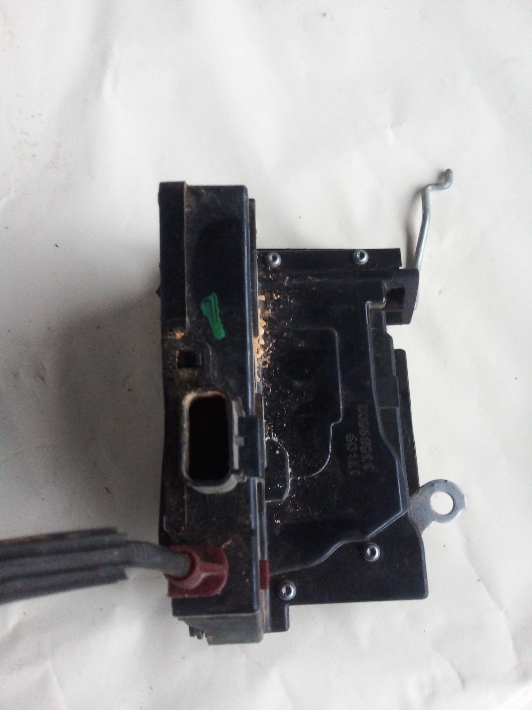Fechadura dianteiro esquerdo elétrico porta onix 1
