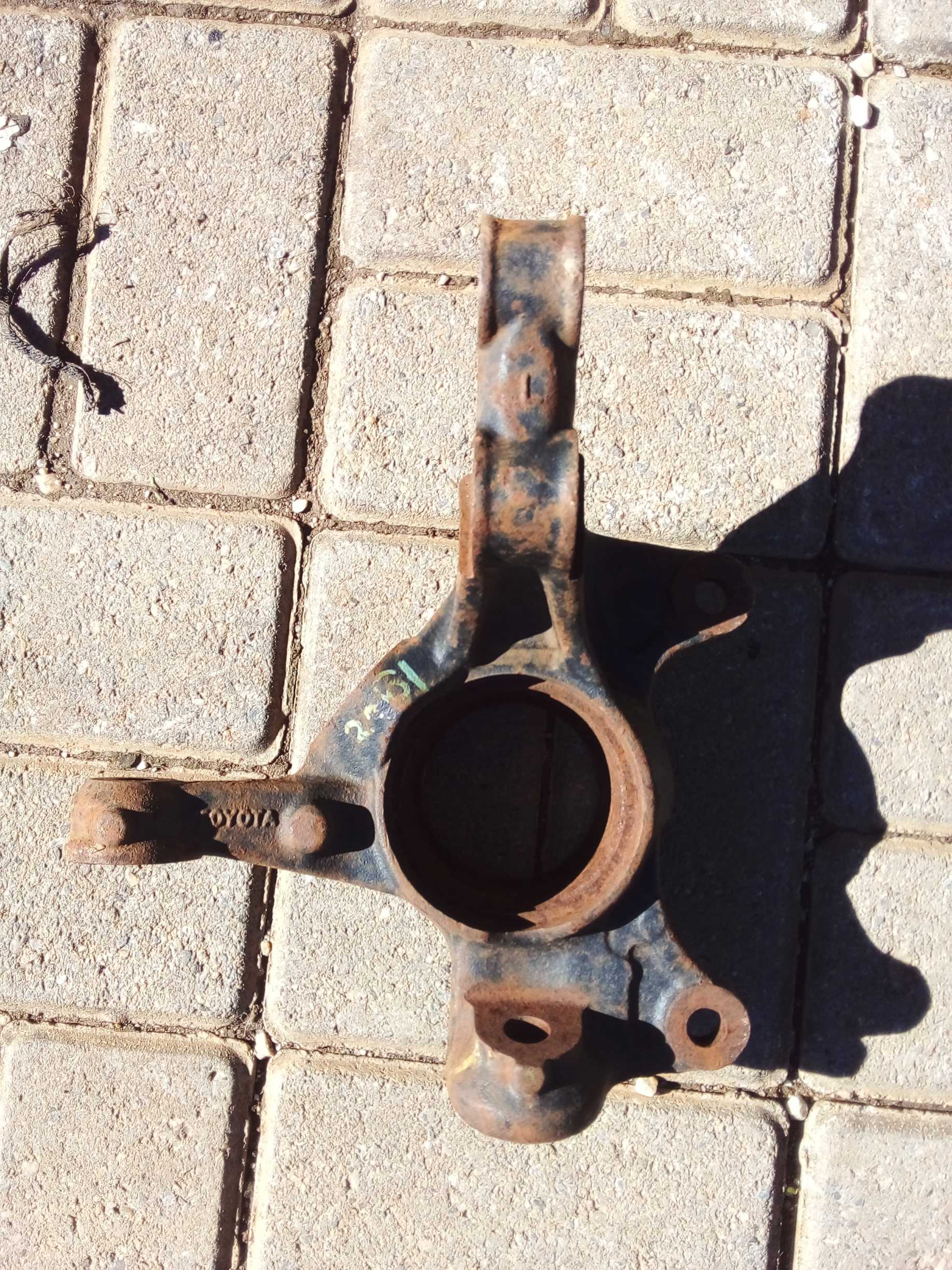 CUBO MONTANTE DIANTEIRO ESQUERDO COROLLA 2013 1