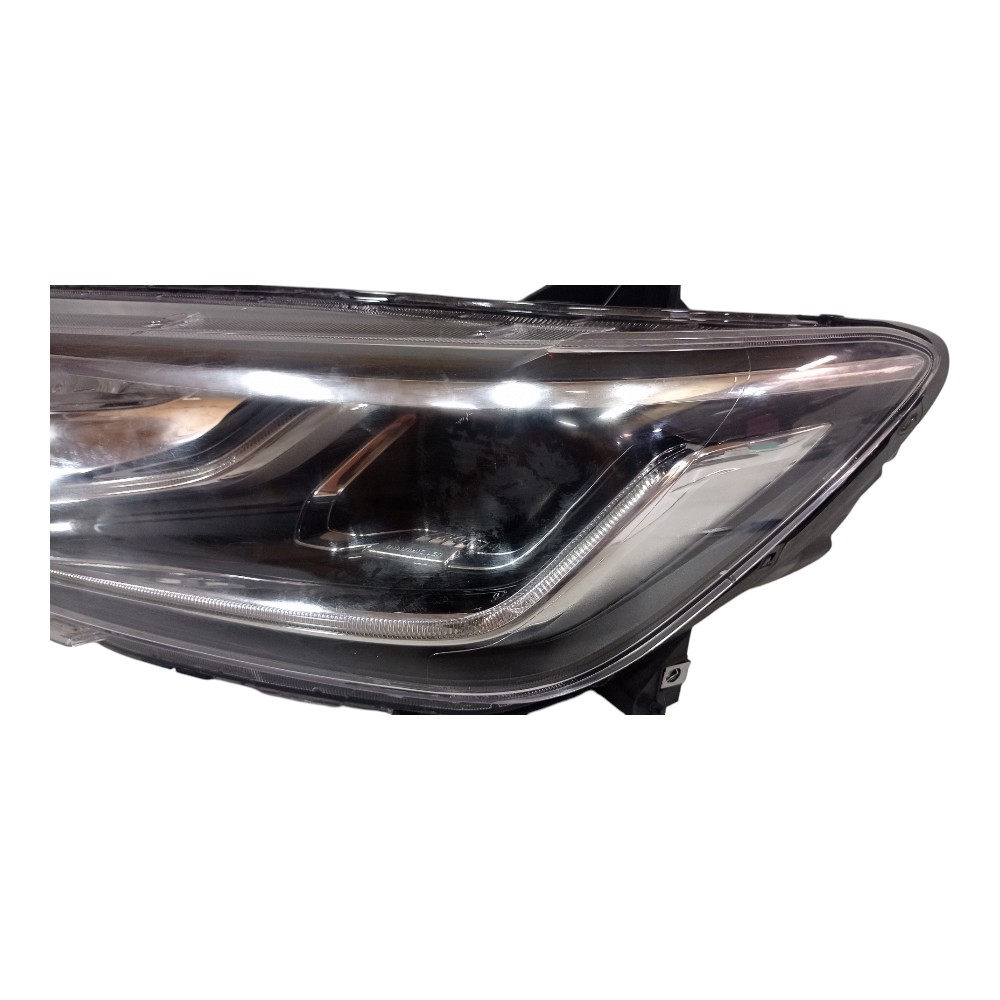 Farol Esquerdo Gm Tracker 2021 A 2024 Com Led Com Detalhe 5