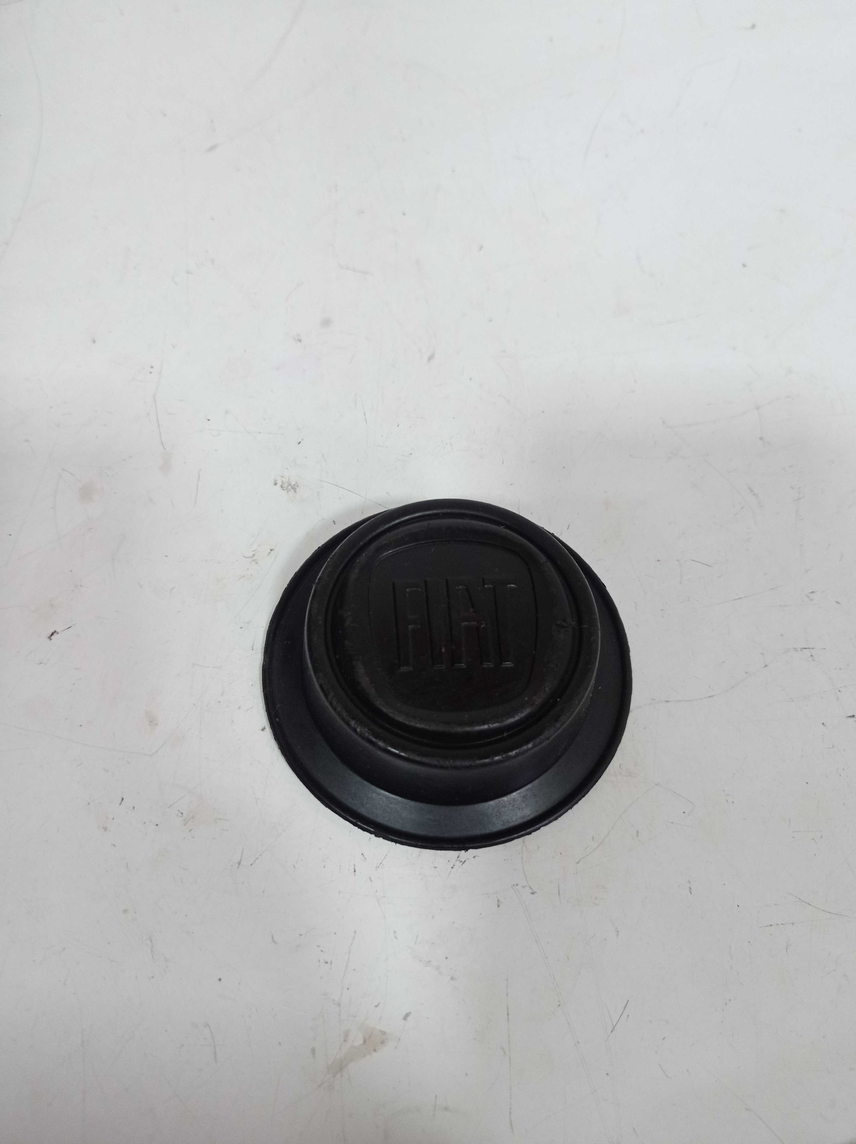 CALOTA CENTRAL RODA FIAT FIORINO 2014 A 2021