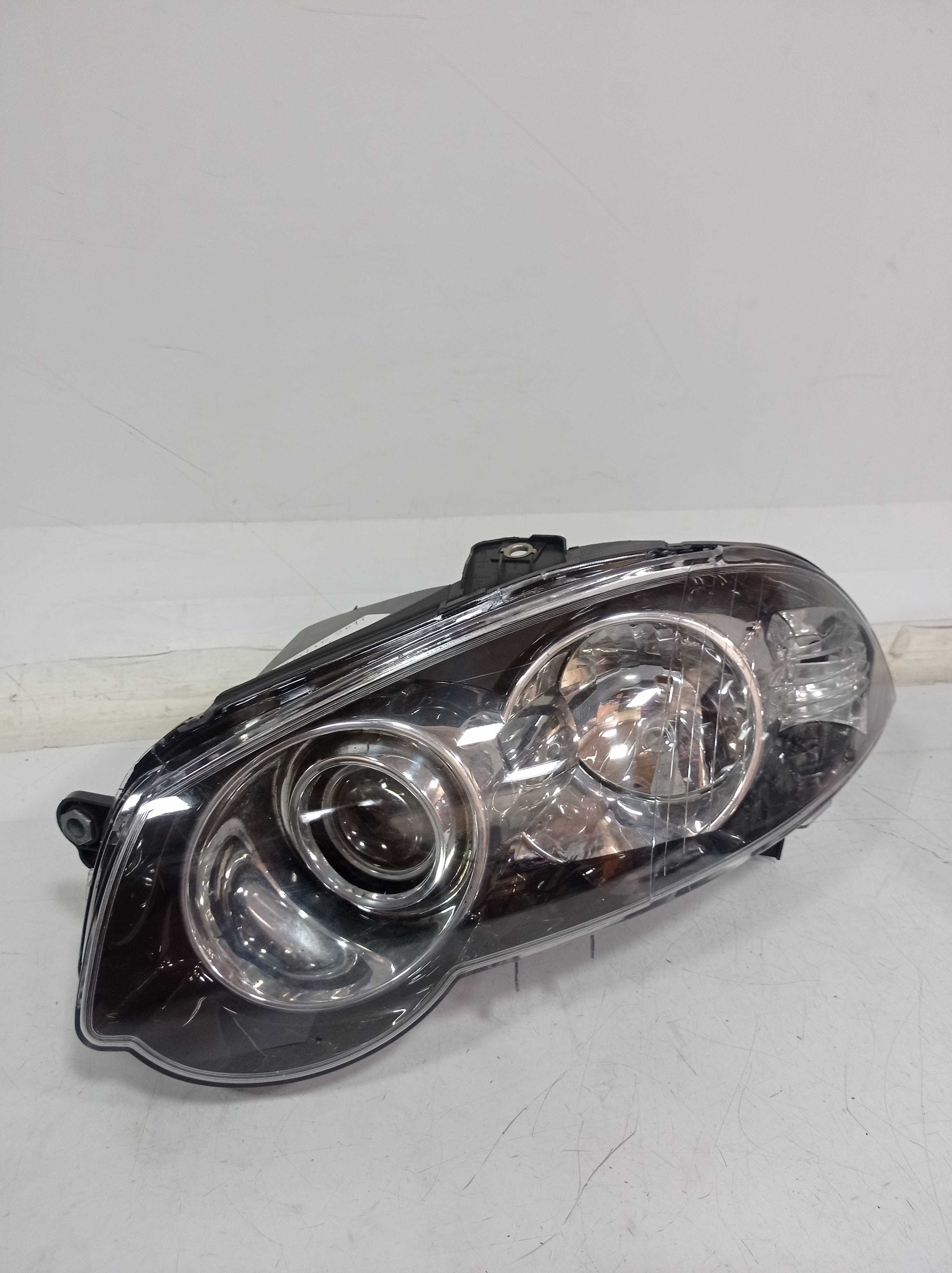 FAROL ESQUERDO FIAT PALIO 2011 RECUPERADO 2