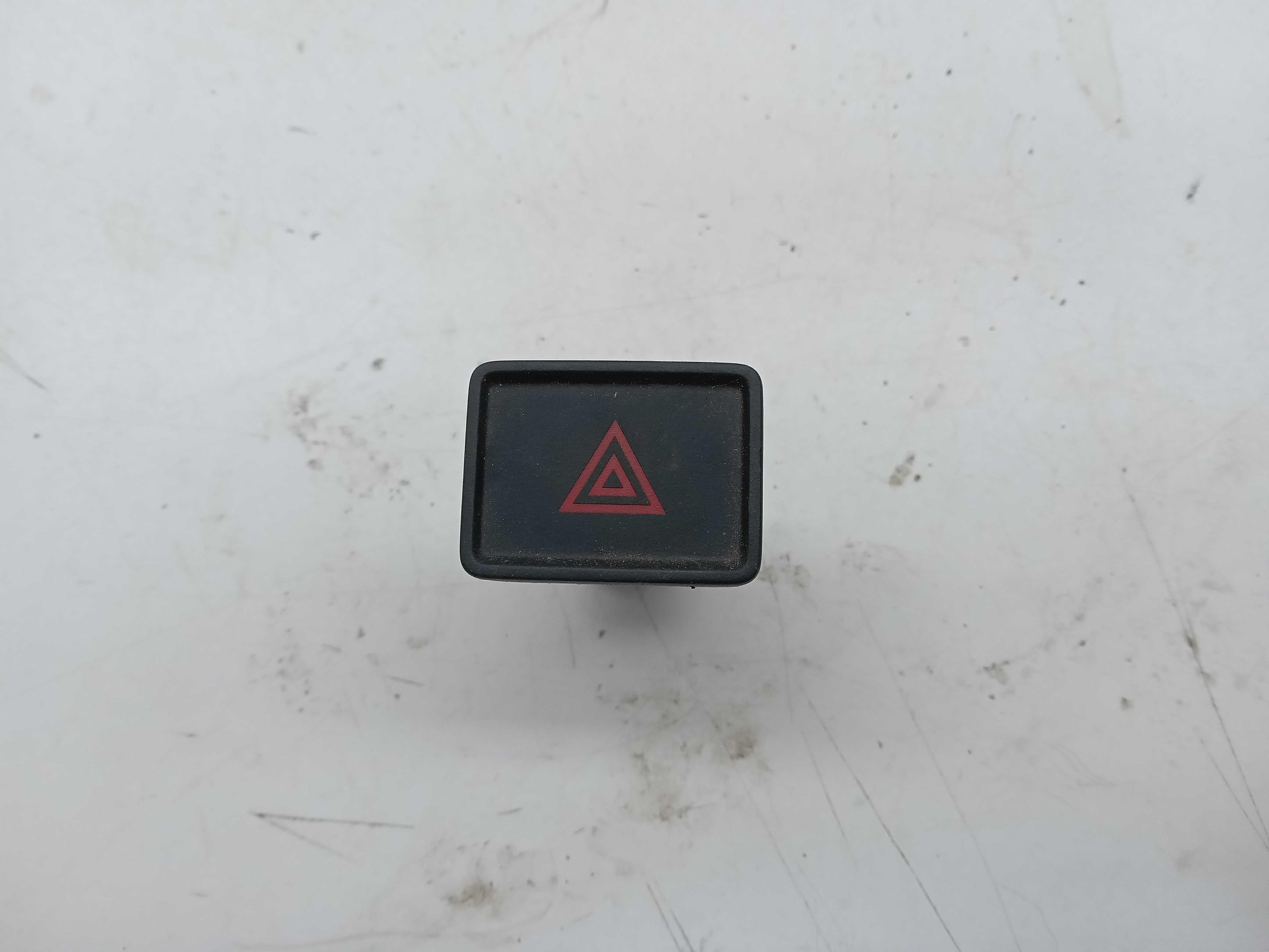 BOTAO PISCA ALERTA VW POLO VIRTUS 1
