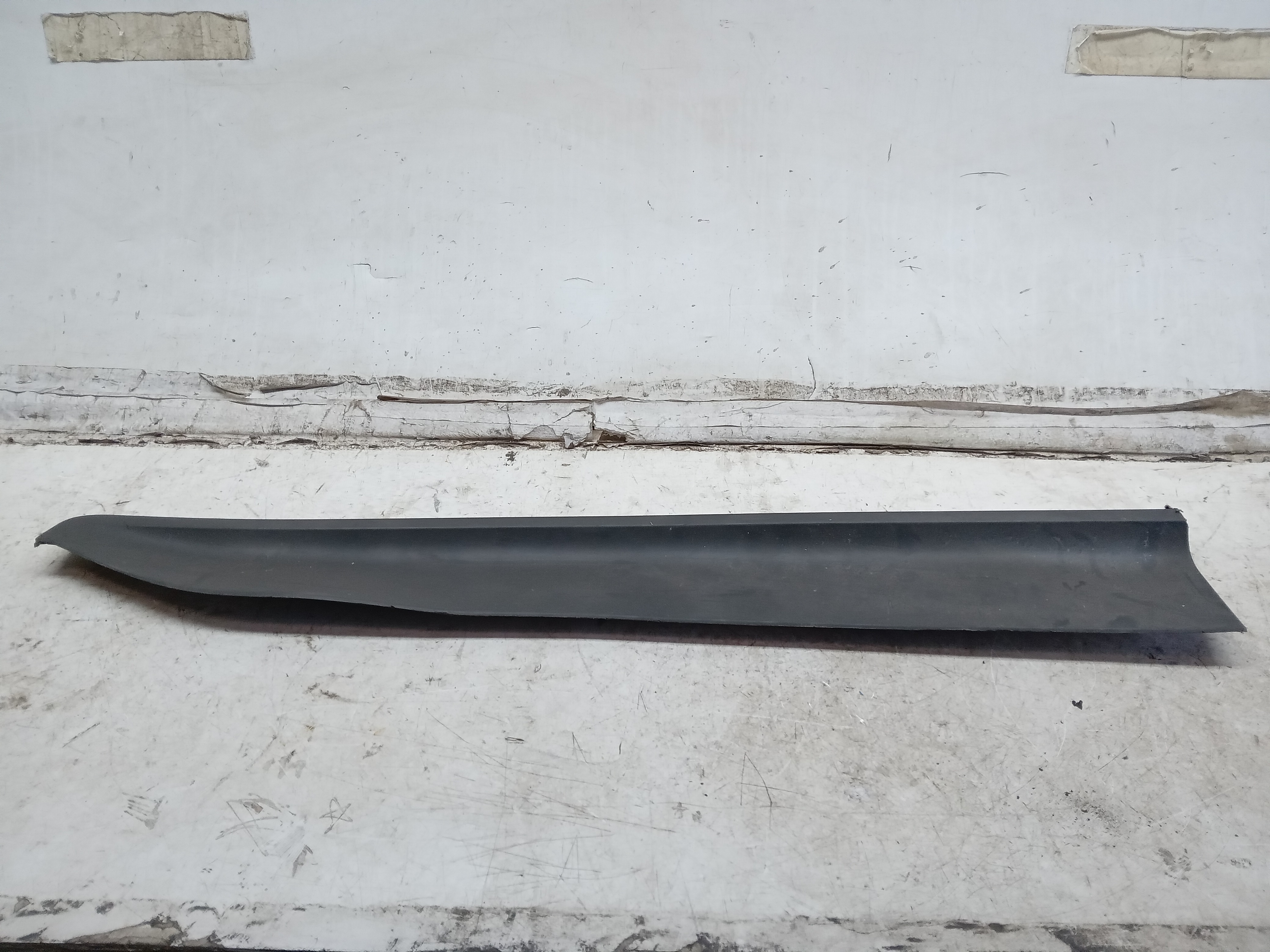 Moldura Aplique Porta externa dianteira ld hyundai creta 1