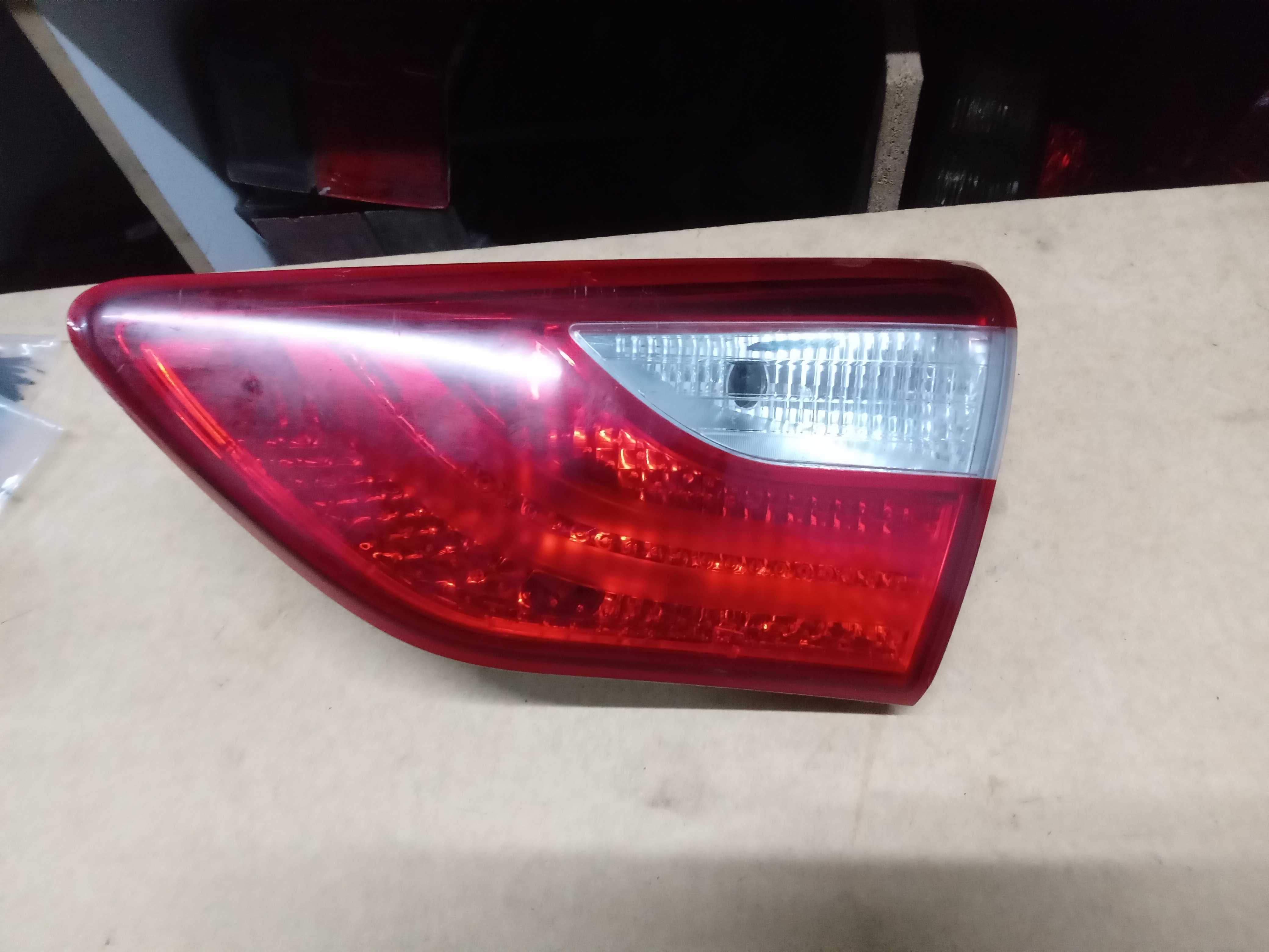 LANTERNA TRASEIRA PORTA MALAS DIREITA HYUNDAI I30 2013 A 2016