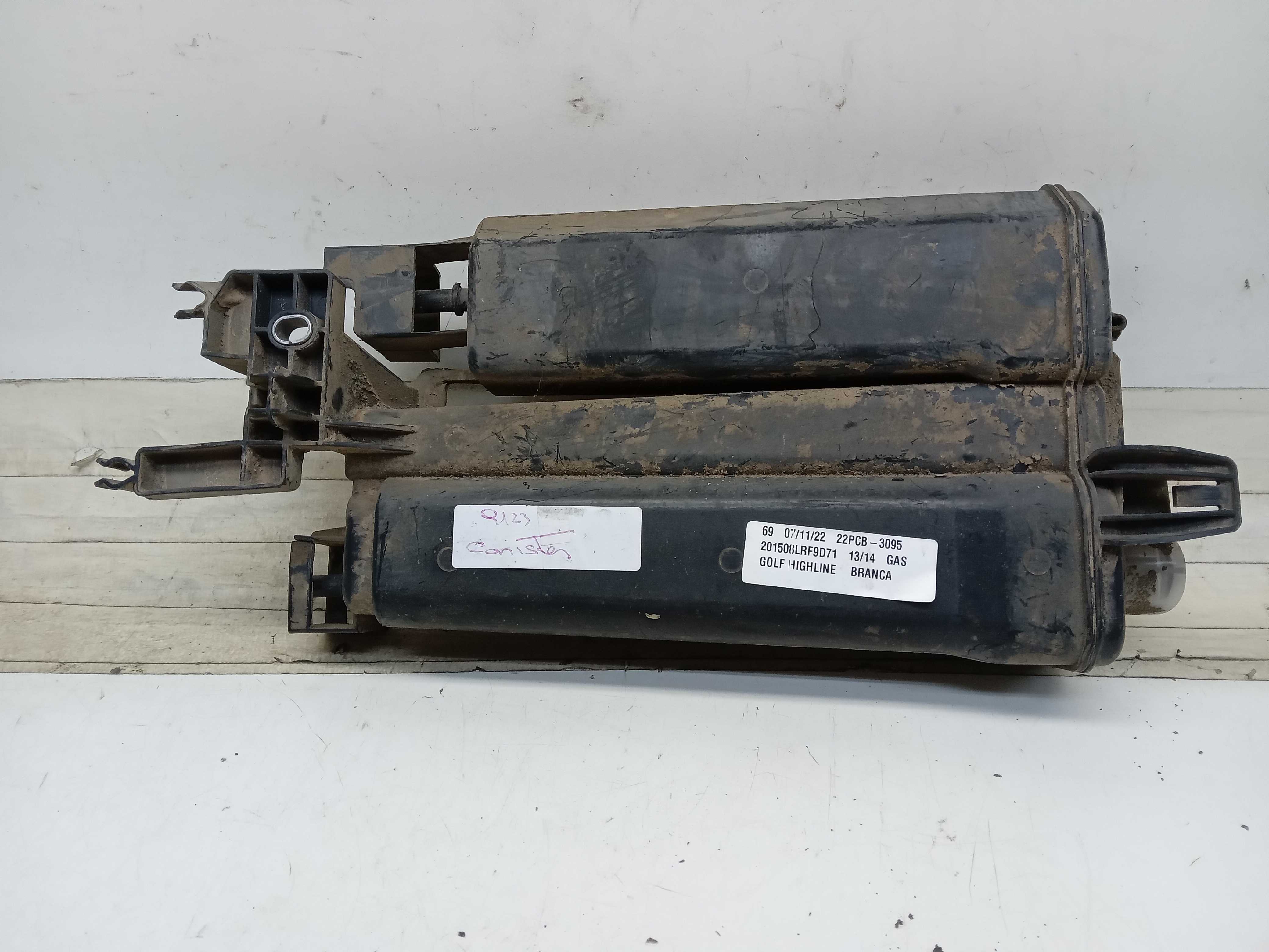 FILTRO CANISTER VW GOLF 2014