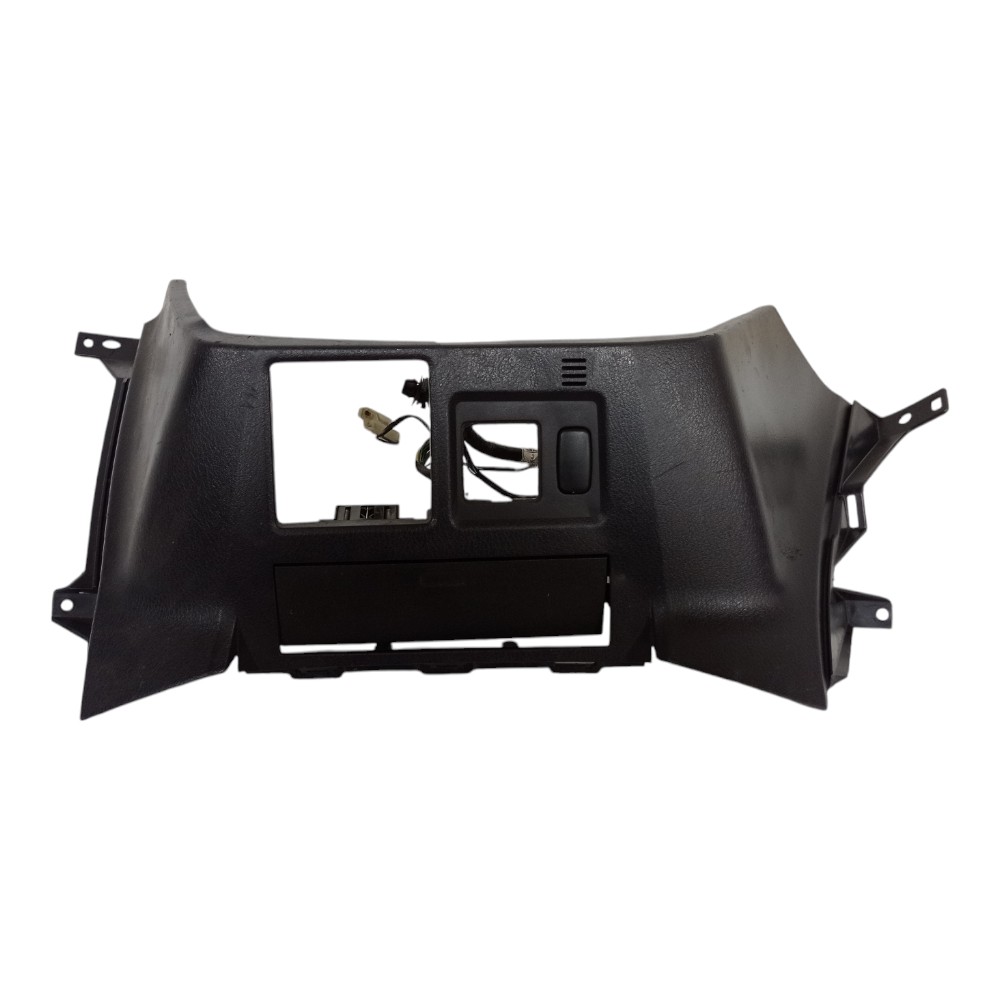 * Moldura Inferior Painel Mitsubishi Pajero 2016