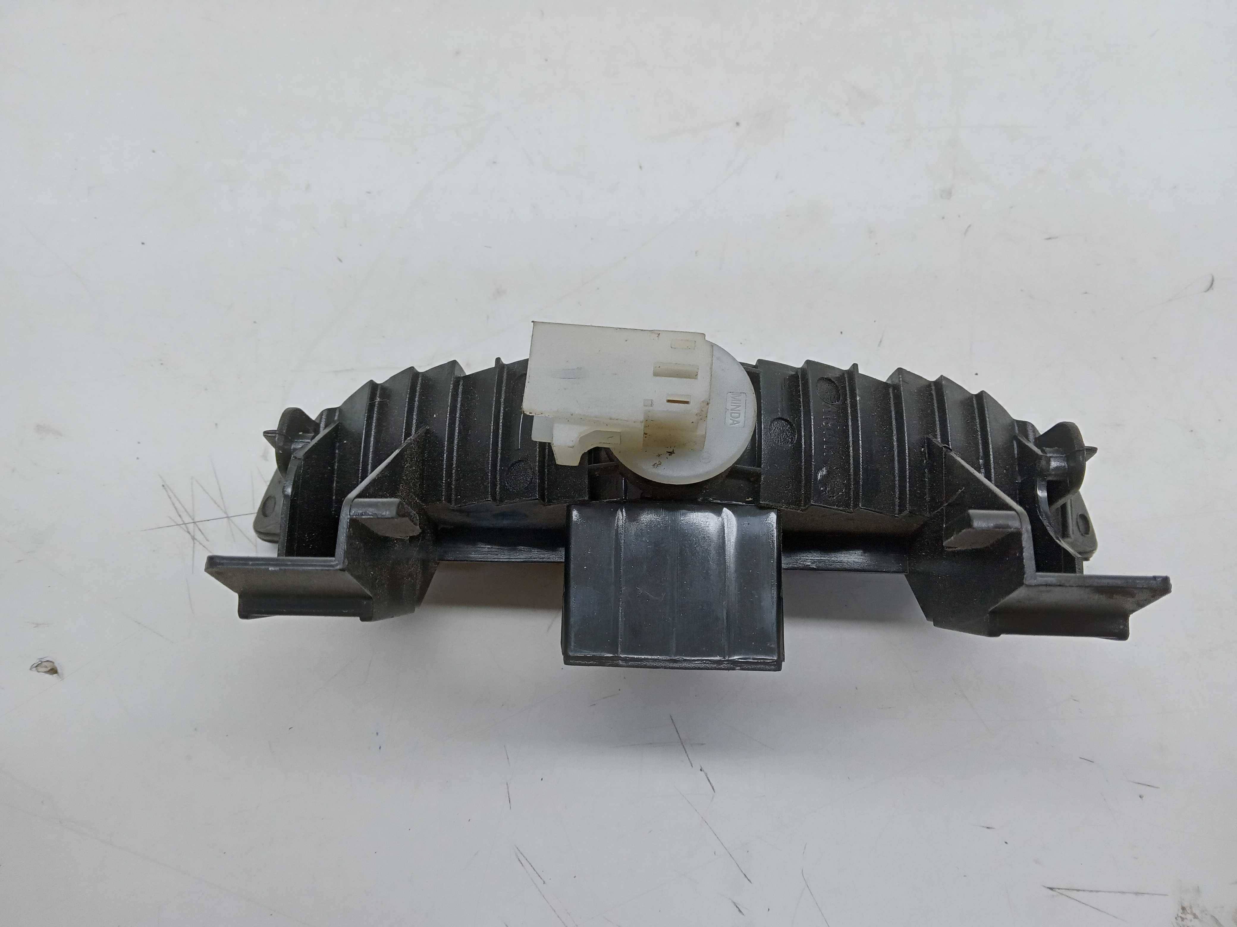 Brake light luz freio renault kwid 2010 a 2021