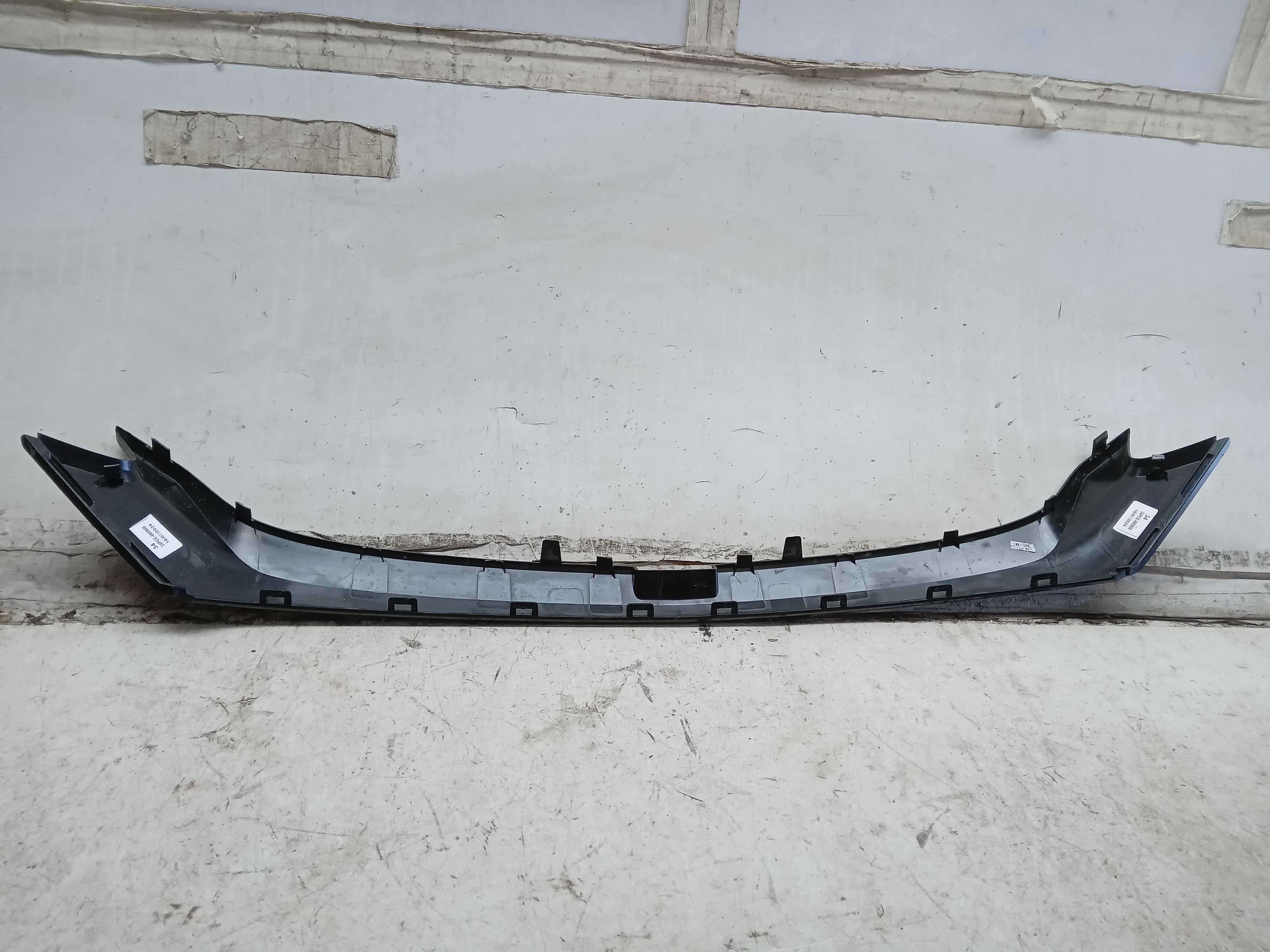 Moldura grade dianteiro gm tracker 2021/22 2