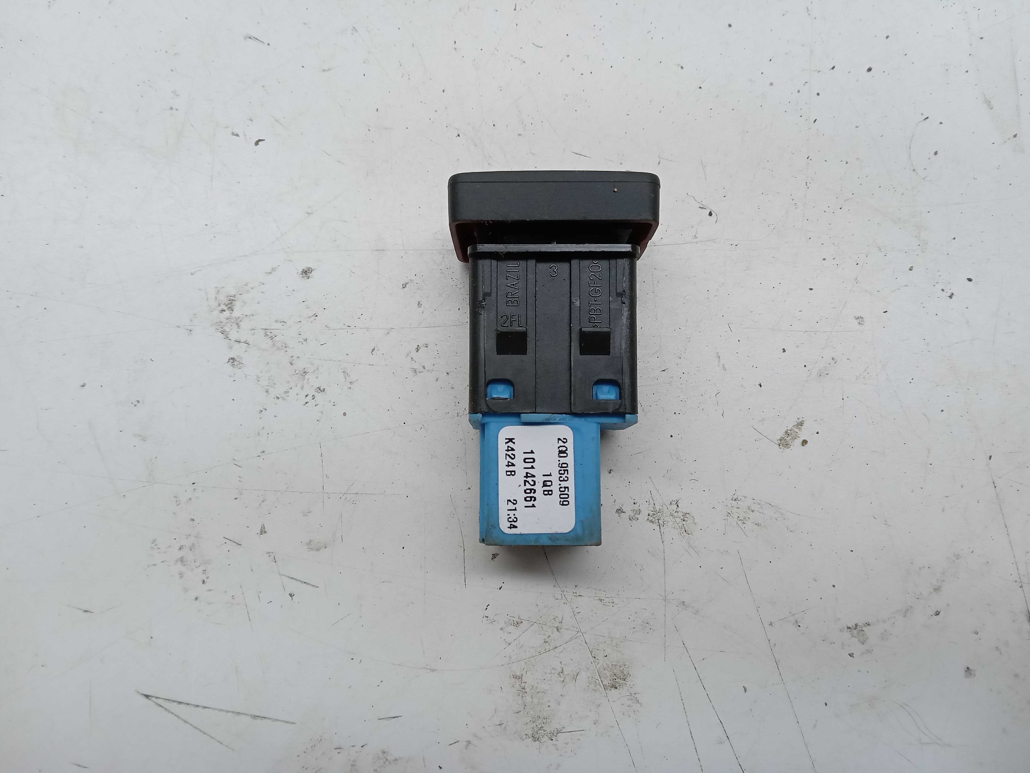 BOTAO PISCA ALERTA VW POLO VIRTUS 2