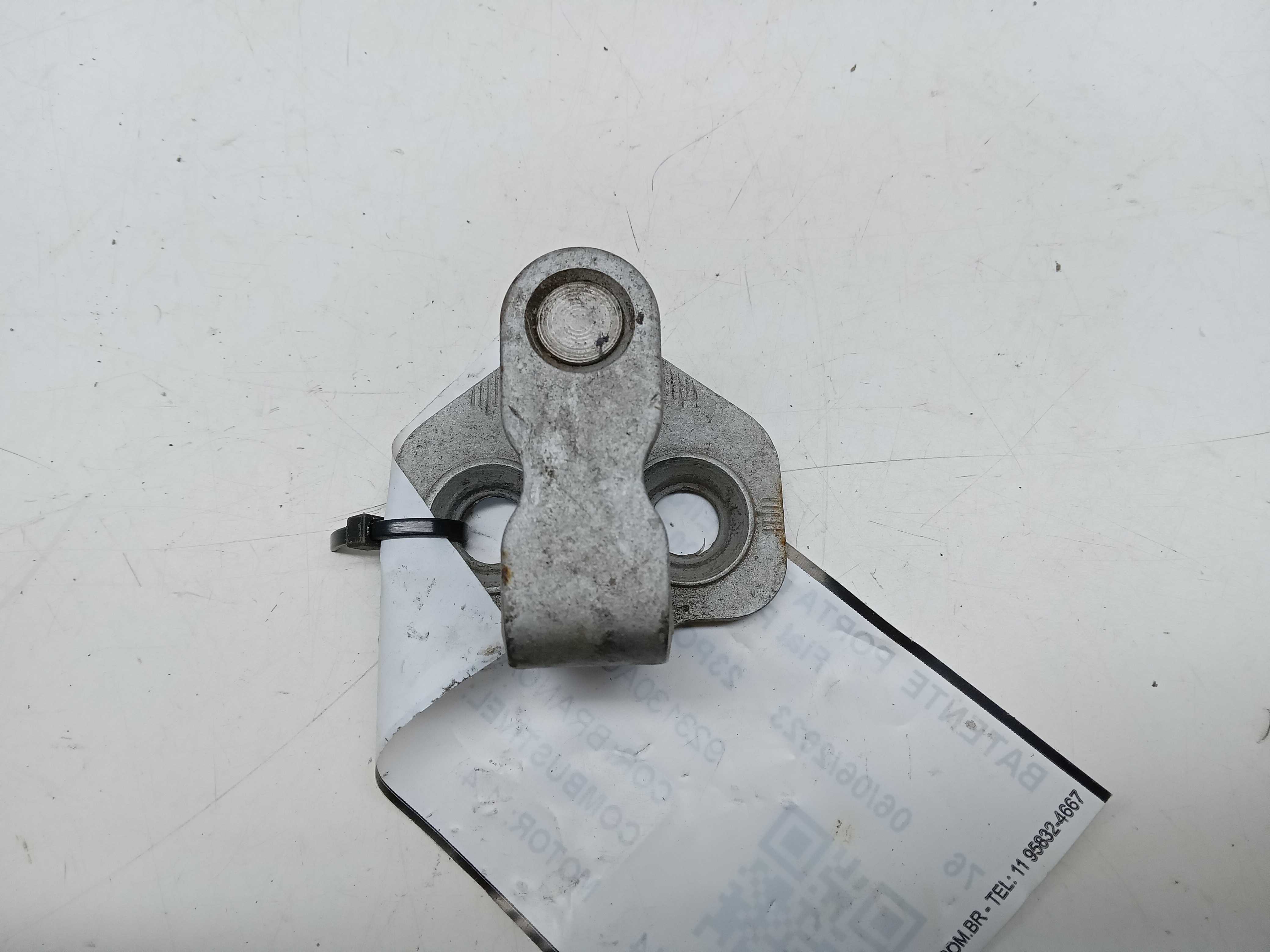 BATENTE  PORTA DIANTEIRA LE FIAT PALIO 2007