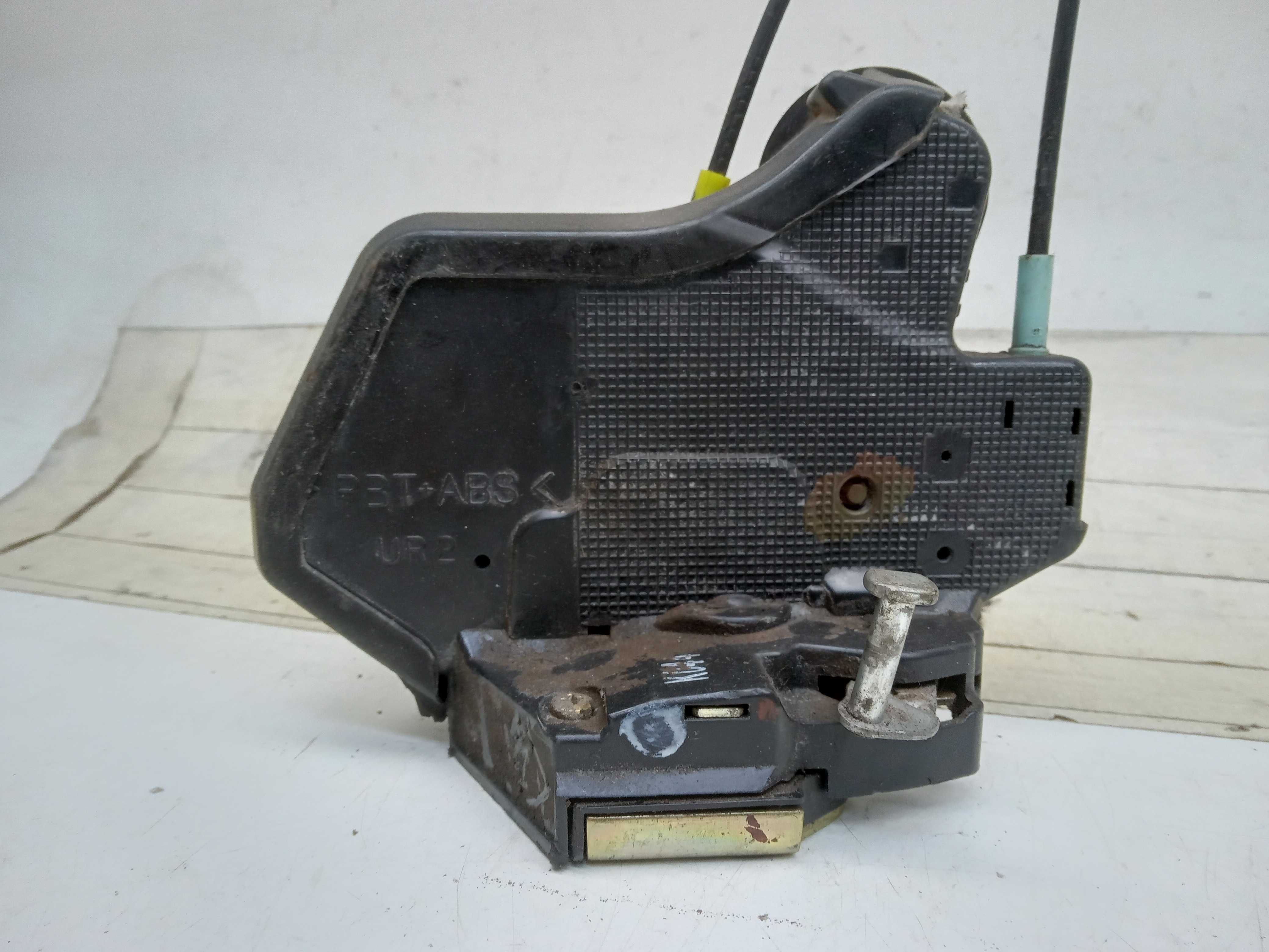 FECHADURA PORTA TRASEIRA LD TOYOTA COROLLA XEI 2005 1