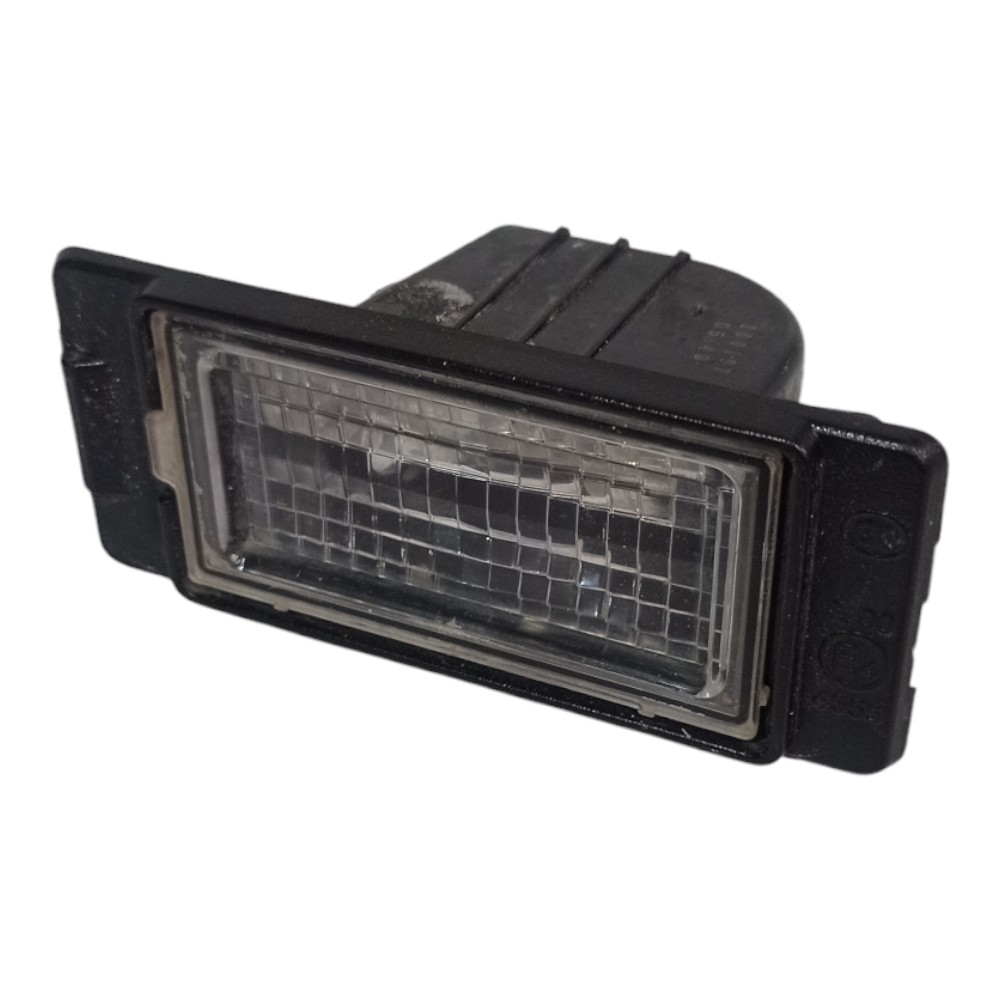 Lanterna Luz De Placa Gm Onix 2020 3