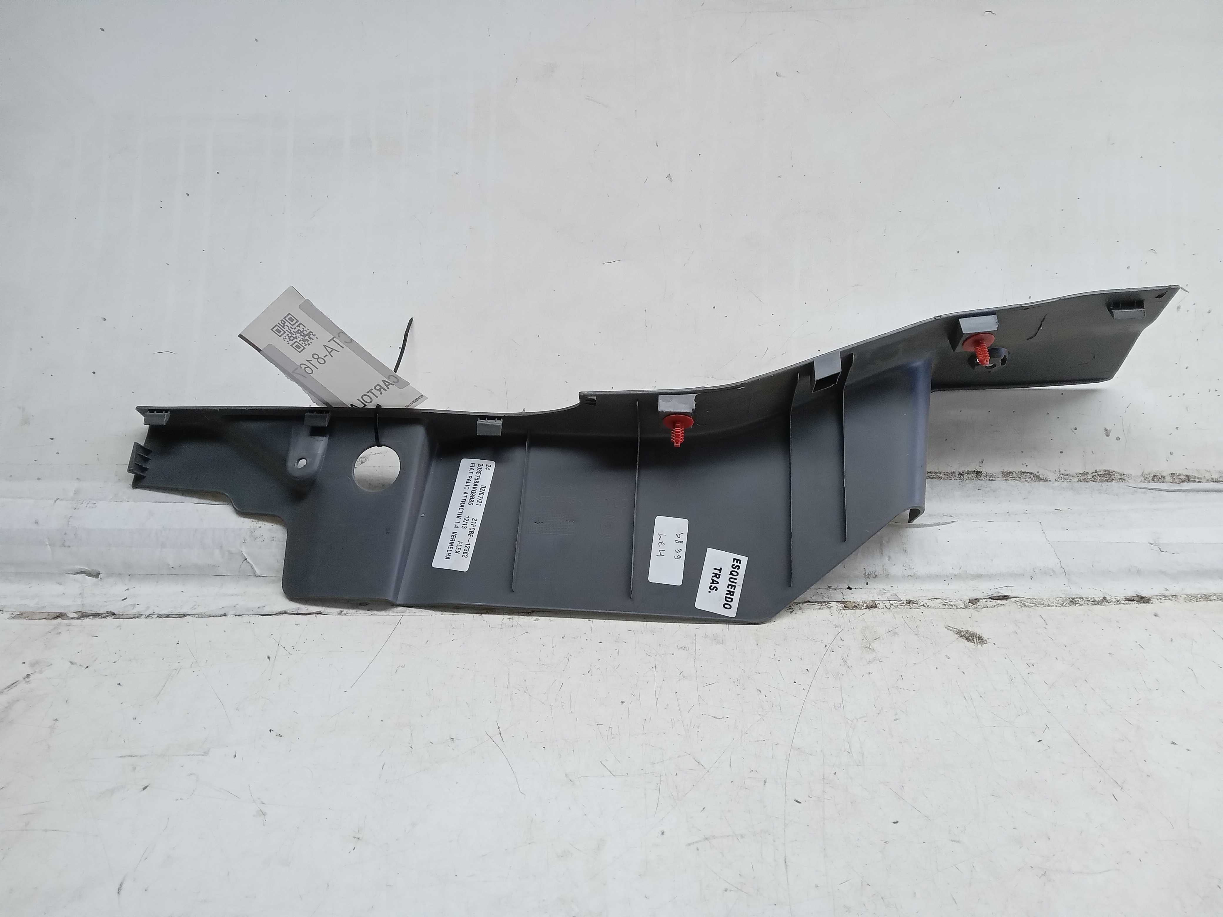 ACABAMENTO SOLEIRA PORTA TRASEIRA LE FIAT GRAND SIENA 2012 2