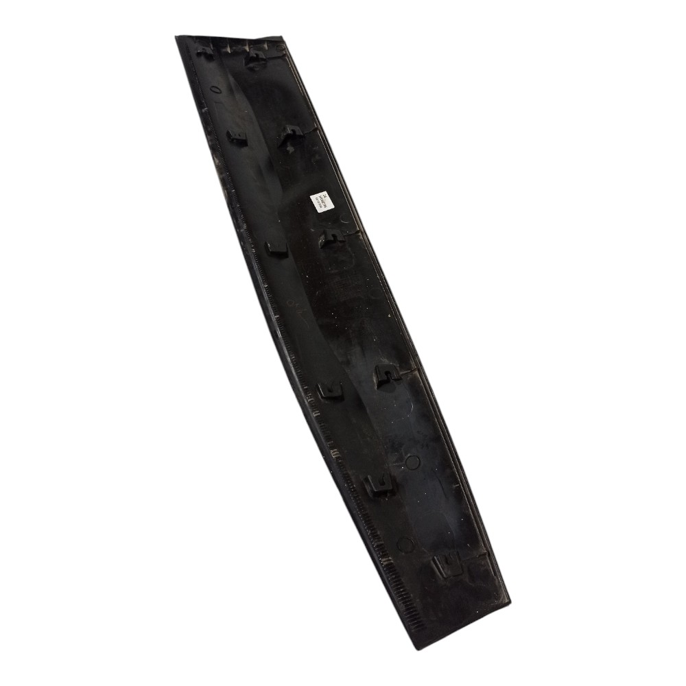 Friso Porta Dianteira Direita Gm Tracker 2019 2020 6