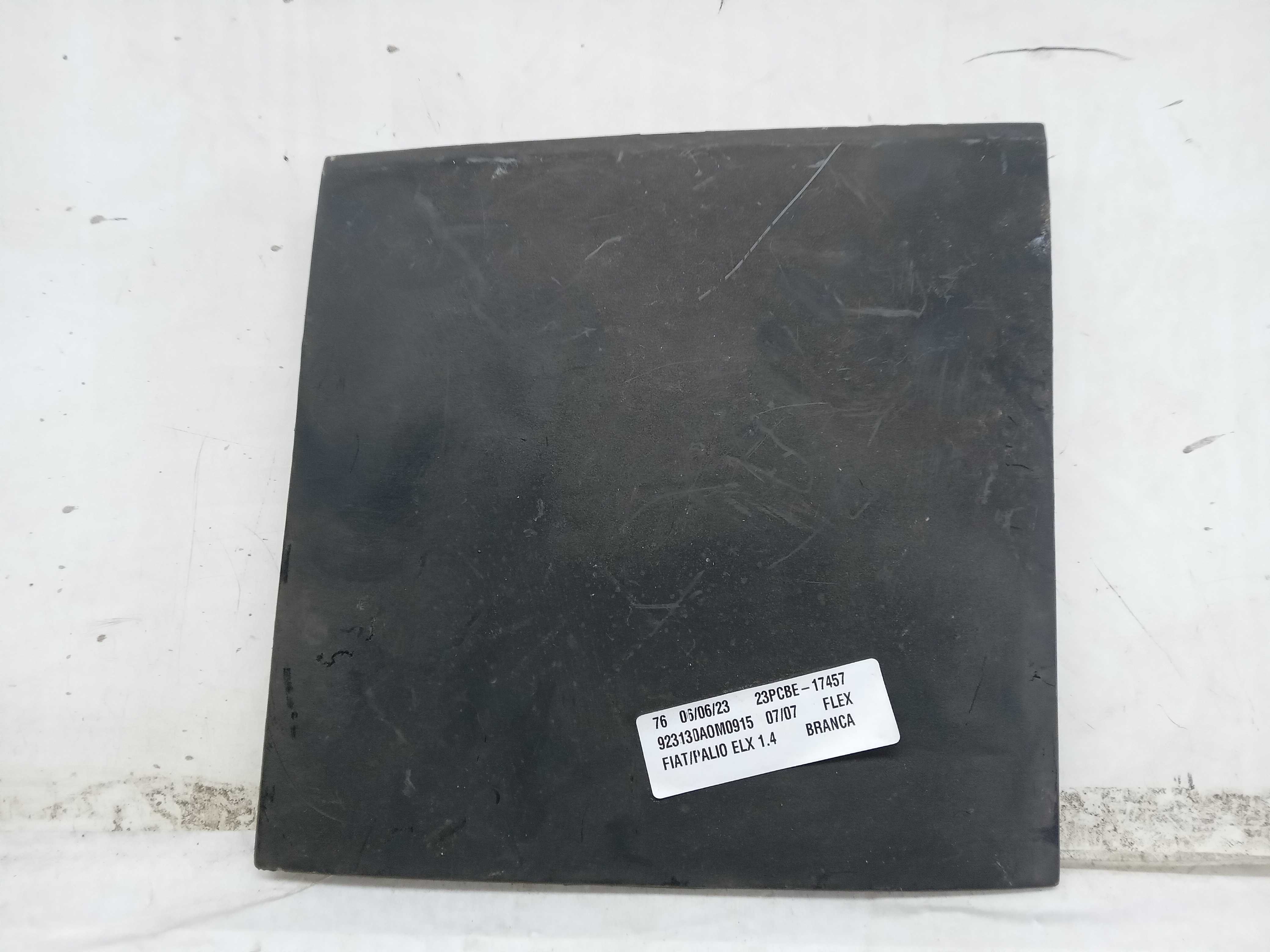 MOLDURA ACABAMENTO TAMPA PAINEL FIAT PALIO FIRE 2006 2