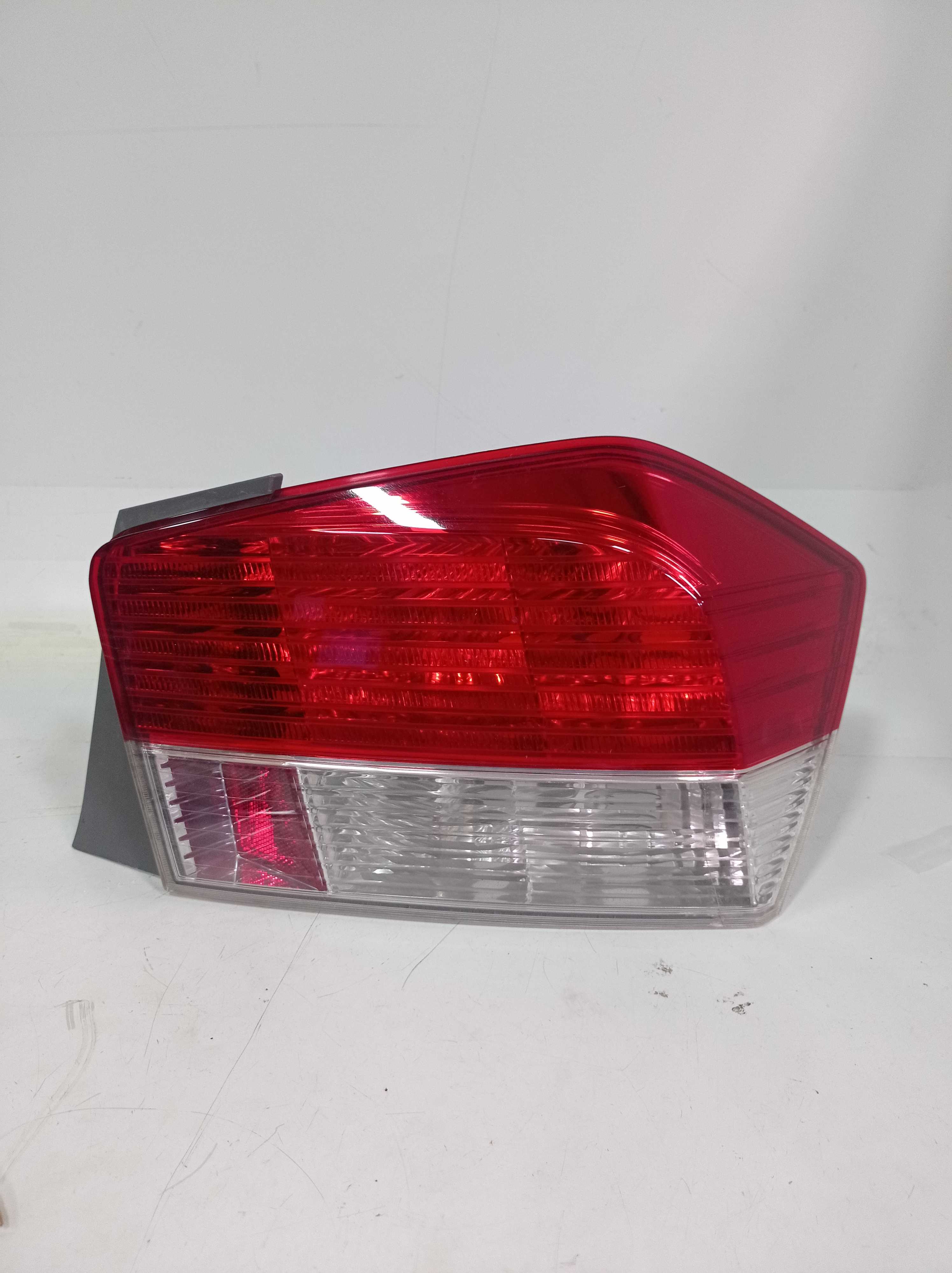 LANTERNA TRASEIRA DIREITA HONDA CITY 2009 A 2012 RECUPERADA 1