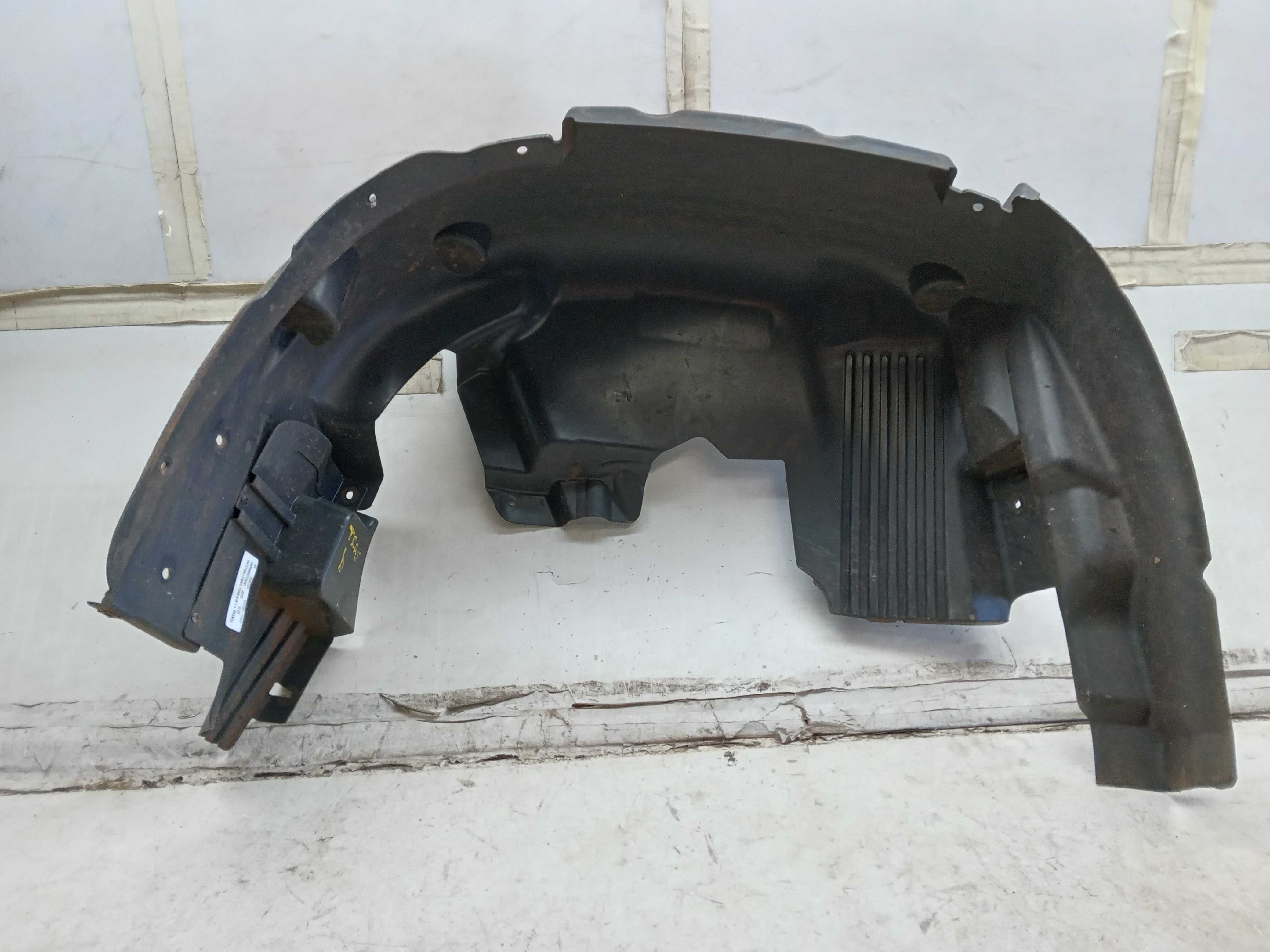 PARABARRO TRASEIRO LD FIAT TORO 2023 1