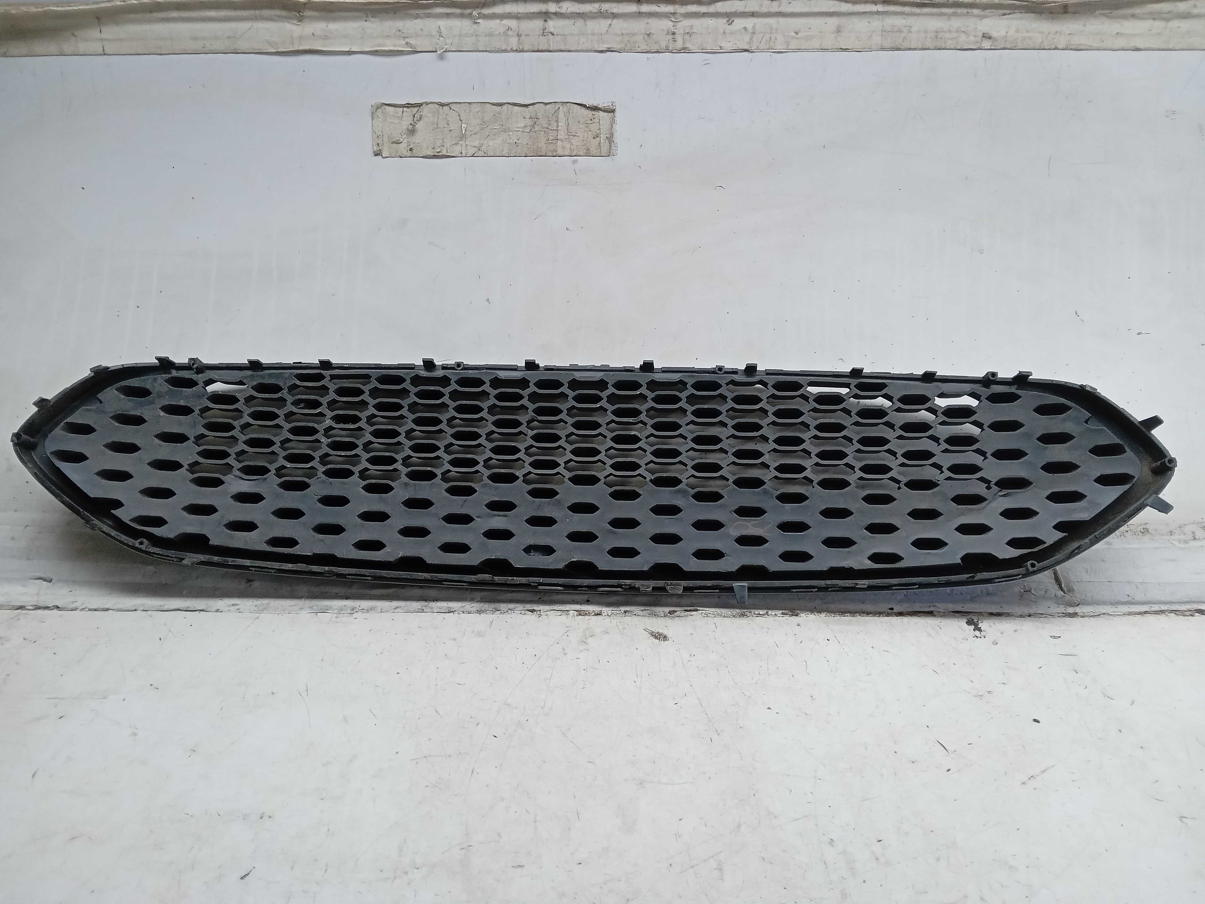 GRADE SUPERIOR PARACHOQUE DIANTEIRO FORD KA HATCH 2019 2