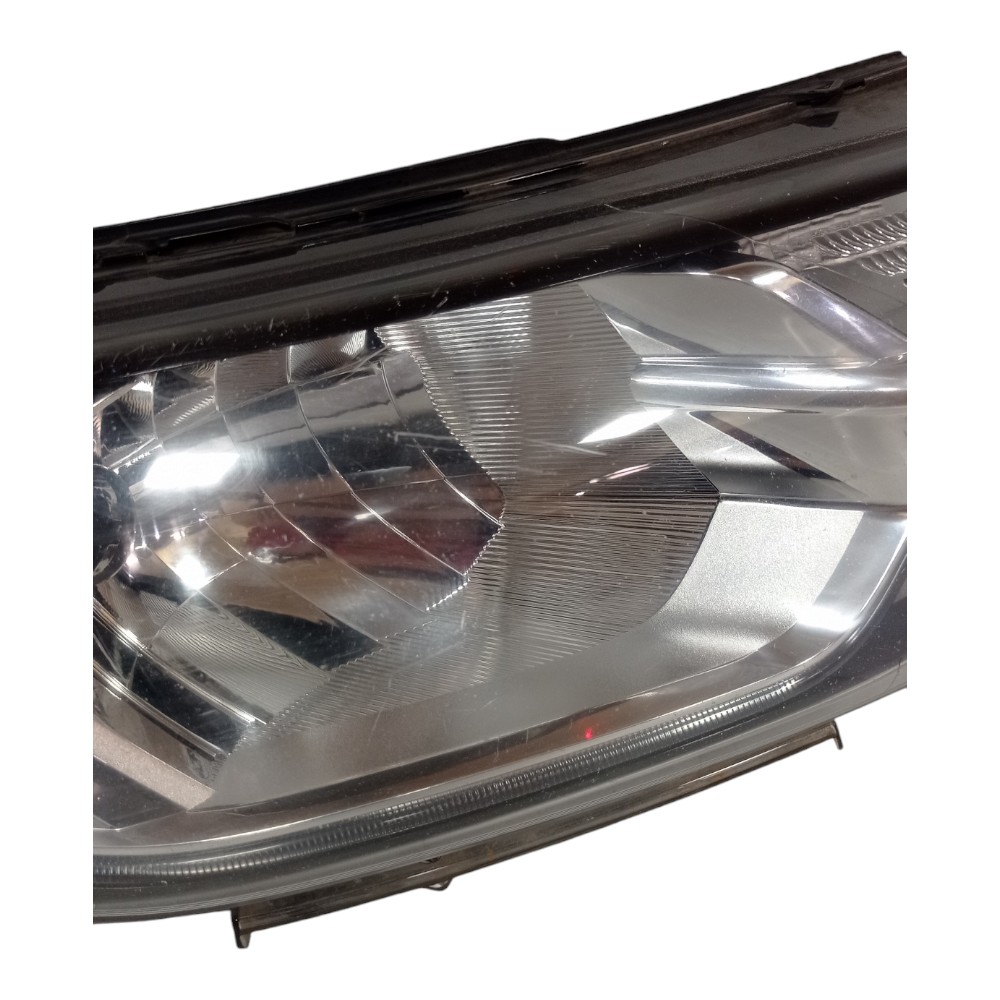 Farol Direito Gm Spin 2016 A 2019 Com Detalhe  Direito/passageiro 5