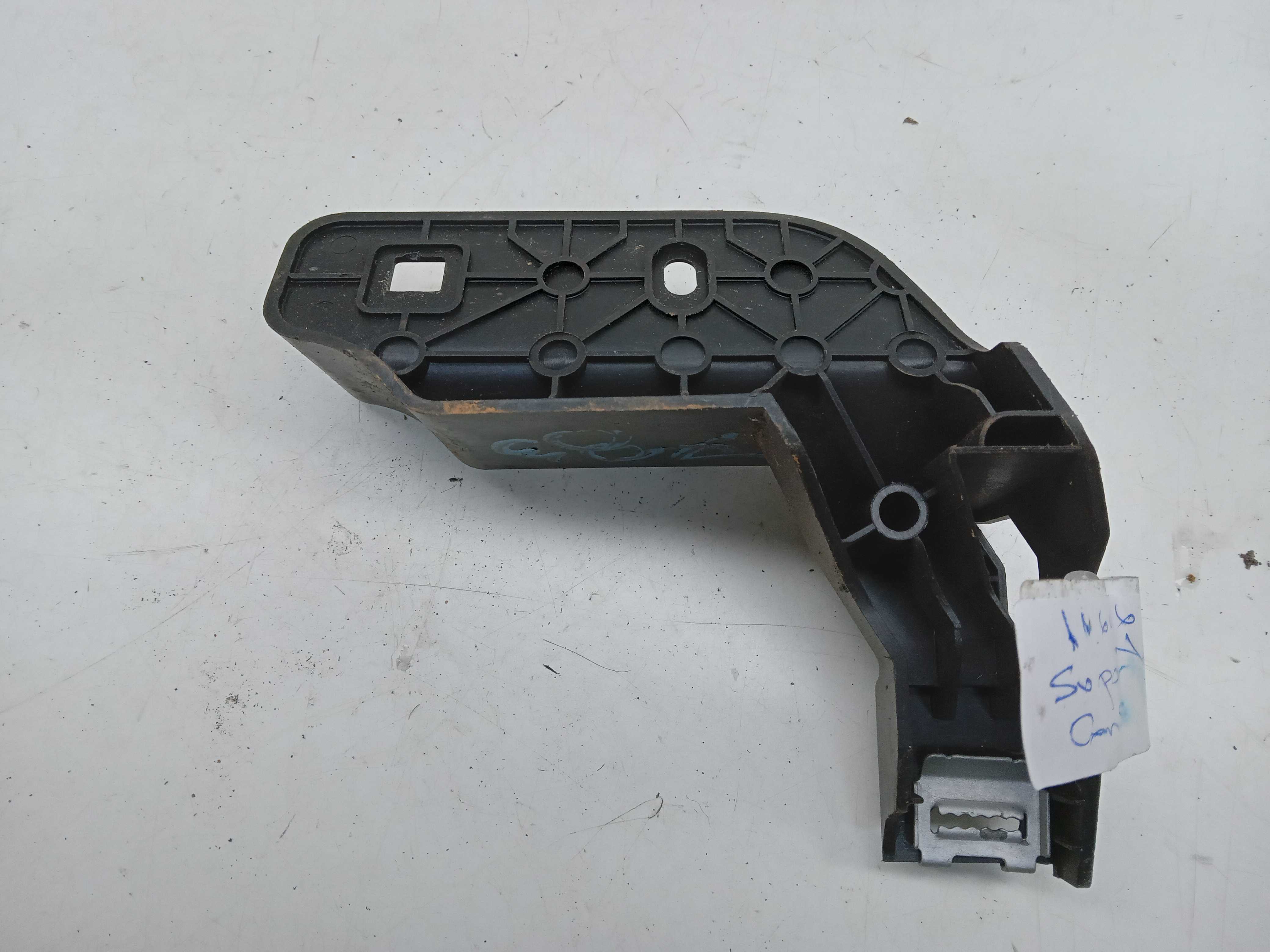 SUPORTE CONSOLE CENTRAL LD VW JETTA 2011 1