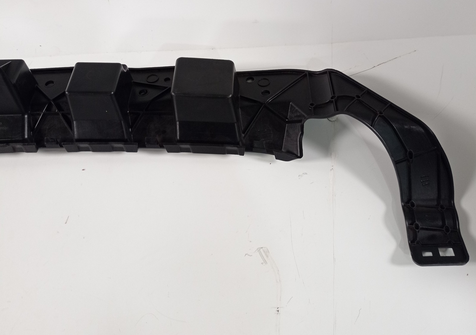 Guia Suporte Alma Parachoque Traseiro Fiat Argo 2016 A 2020 3