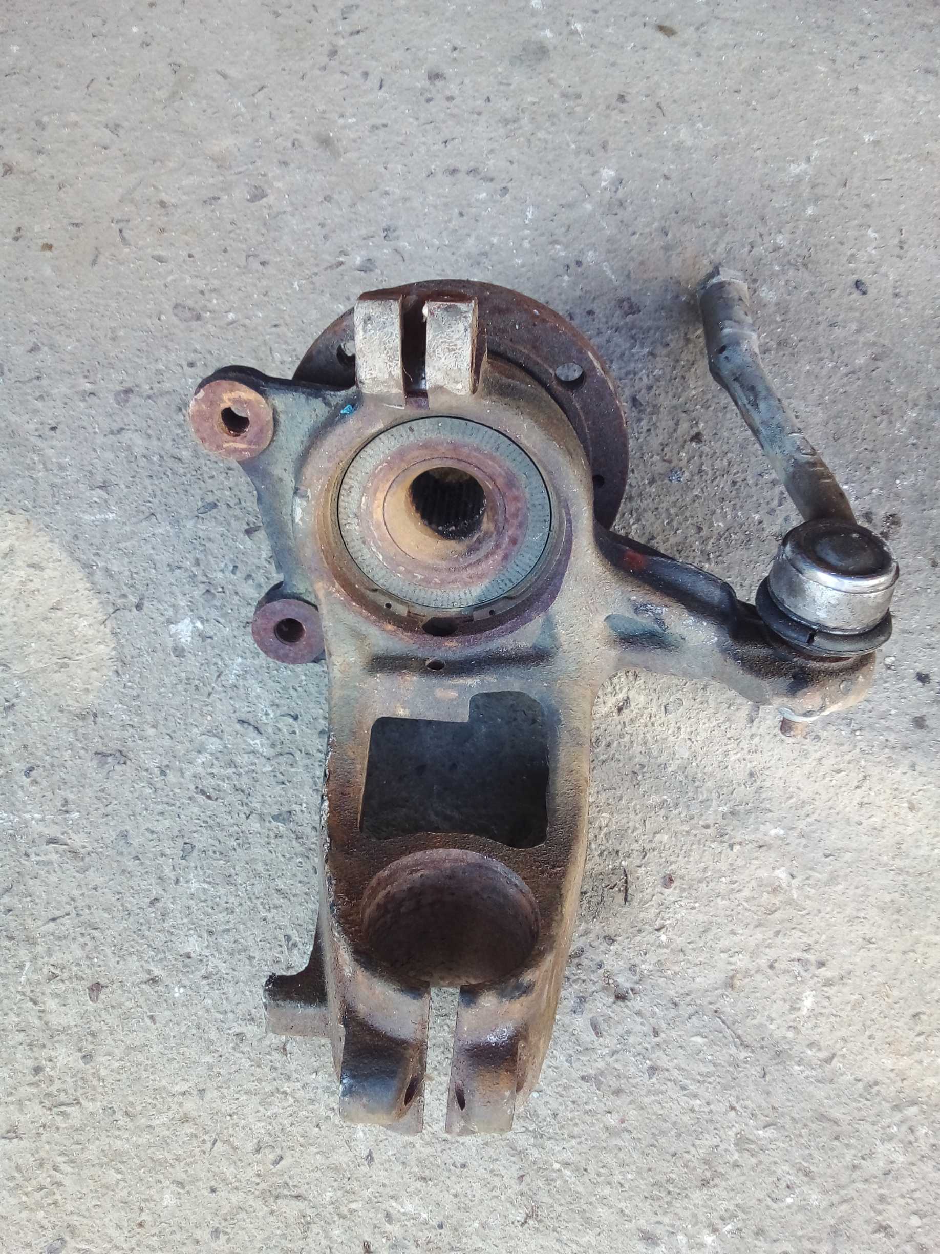 CUBO MONTANTE DIANTEIRO ESQUERDO PEUGEOT 208 2017 1