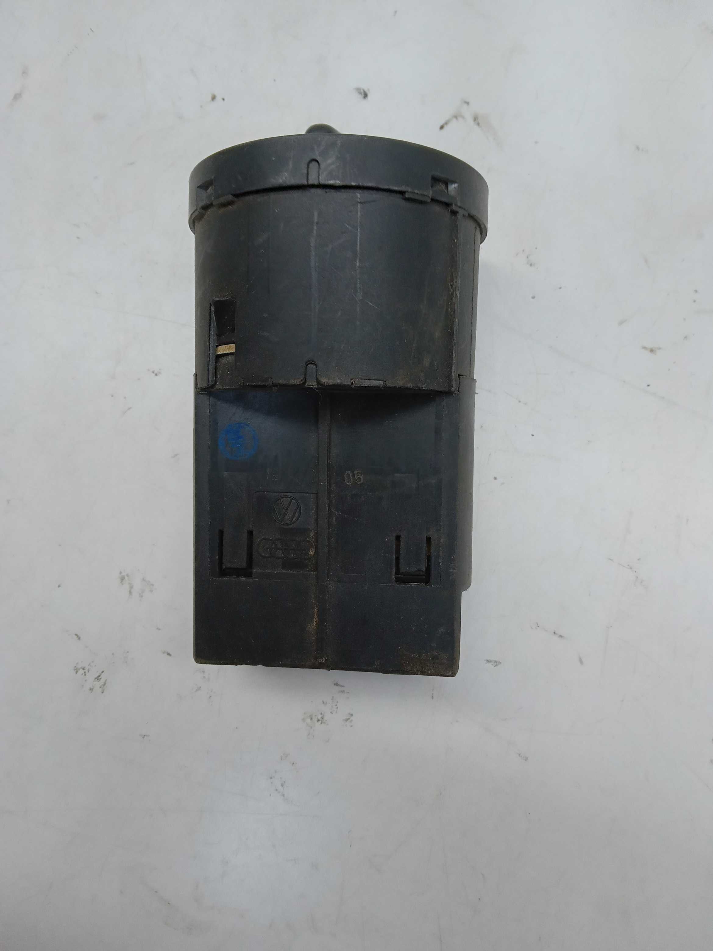 MOLDURA BOTAO CHAVE LUZ VW UP 2019 2