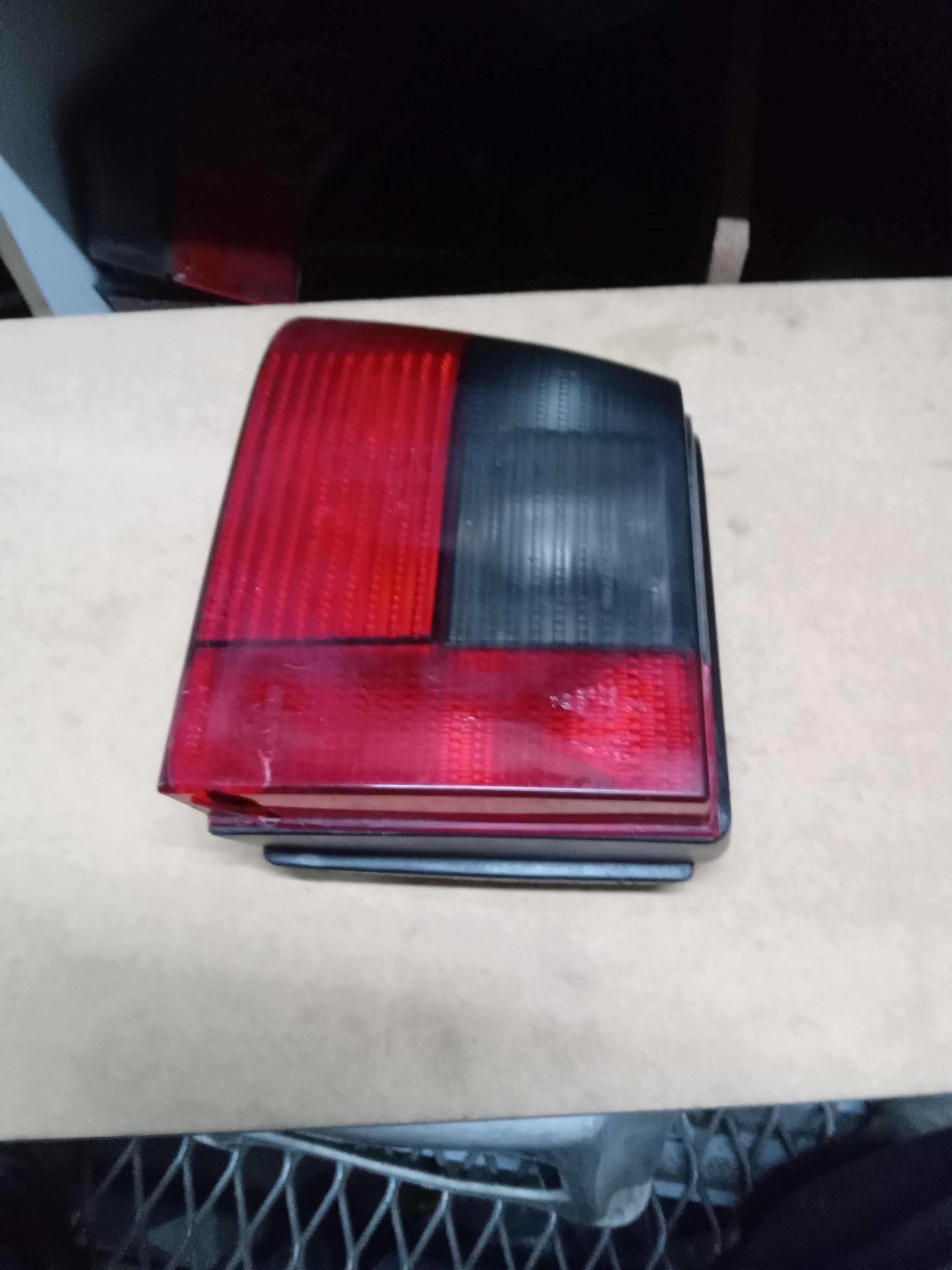 LANTERNA TRASEIRA DIREITA SEAT IBIZA 1995 1