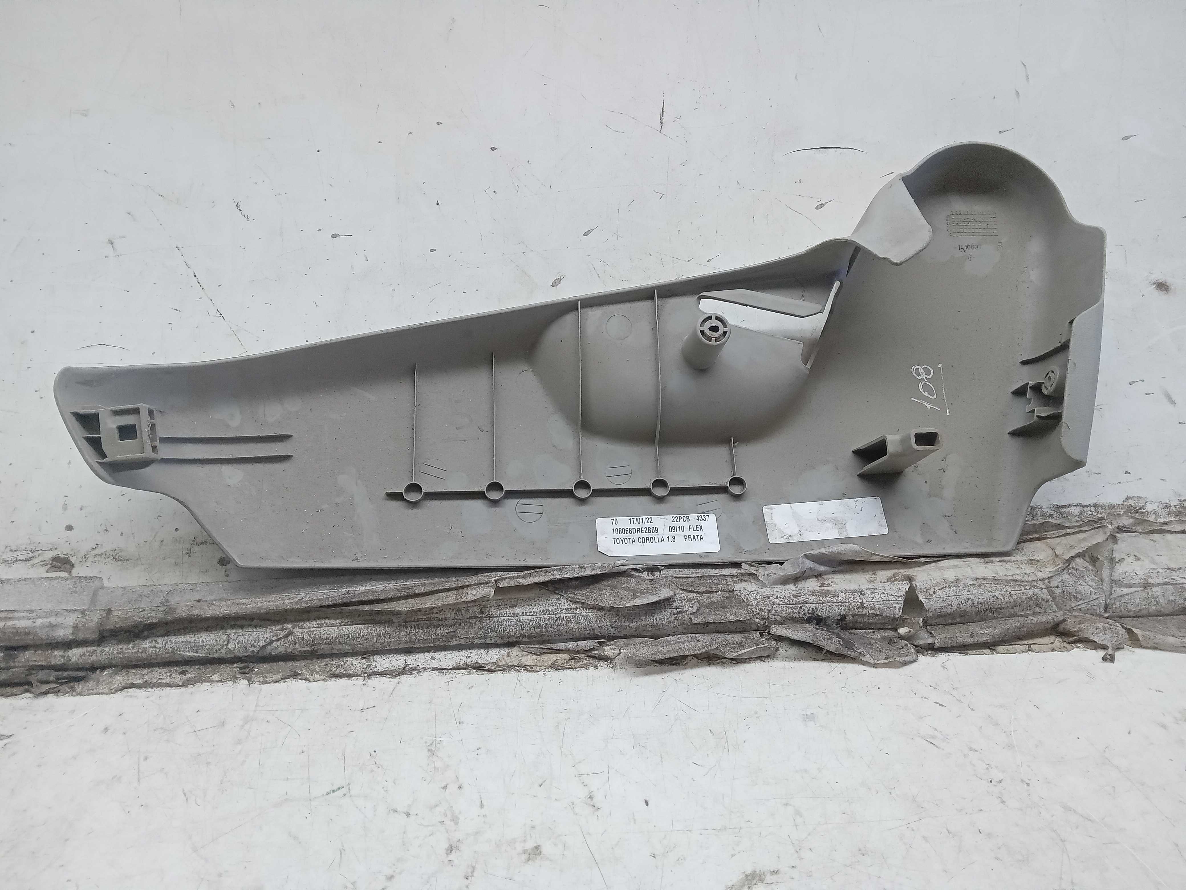 ACABAMENTO MOLDURA LATERAL BANCO LD TOYOTA. COROLLA 2010 2