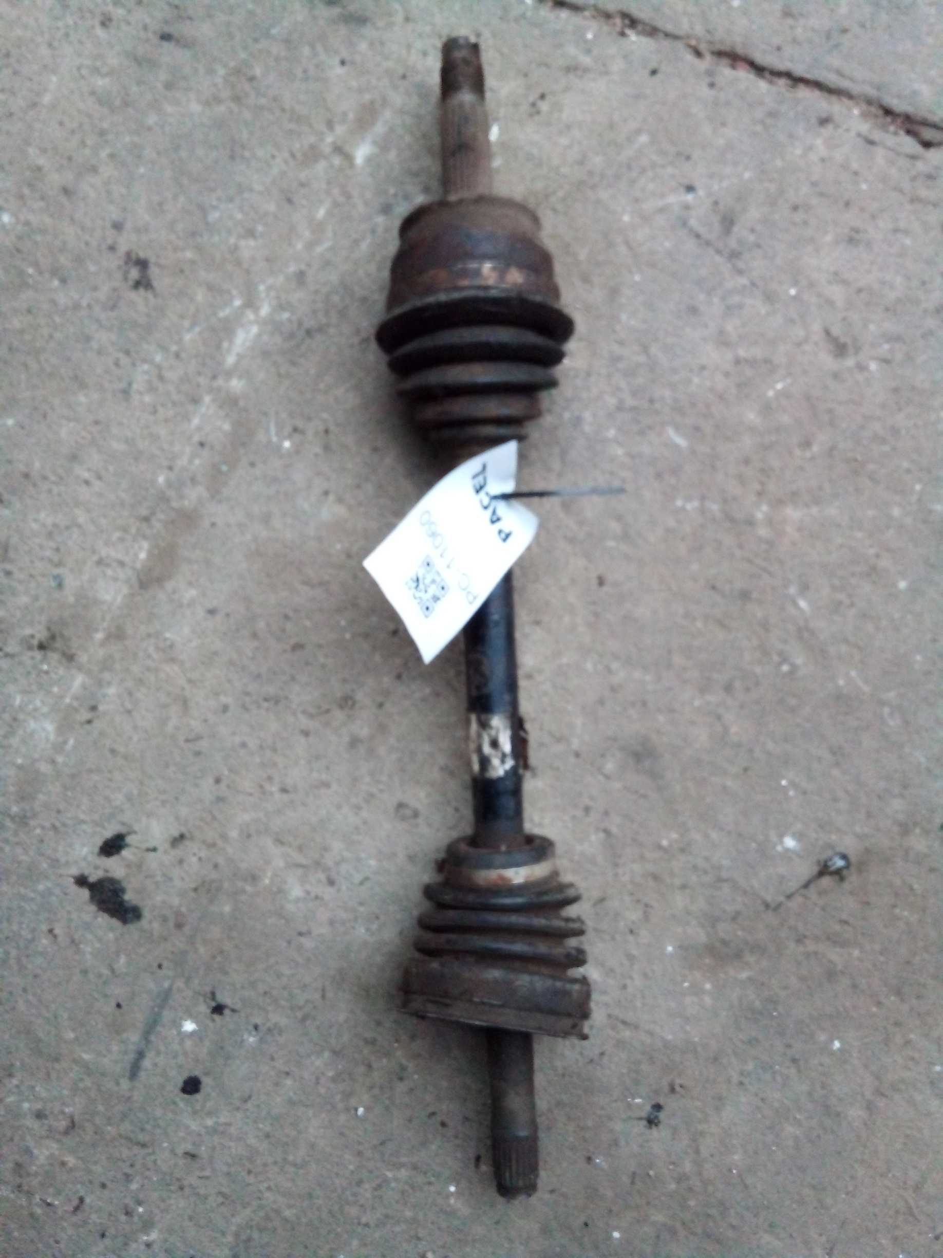 Semi-eixo Fiat Palio lado esquerdo 1
