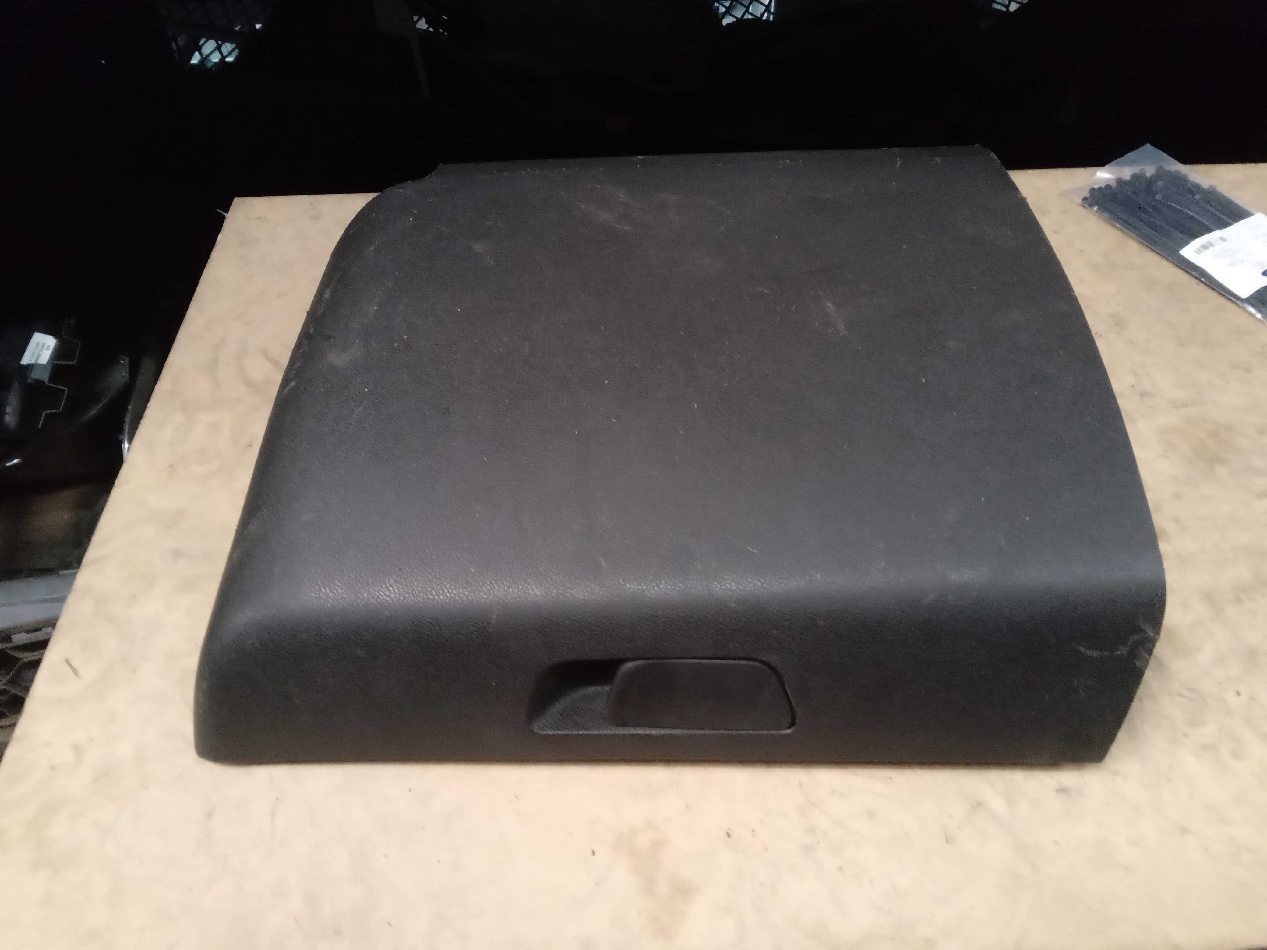 PORTA LUVAS RENAULT KWID 2