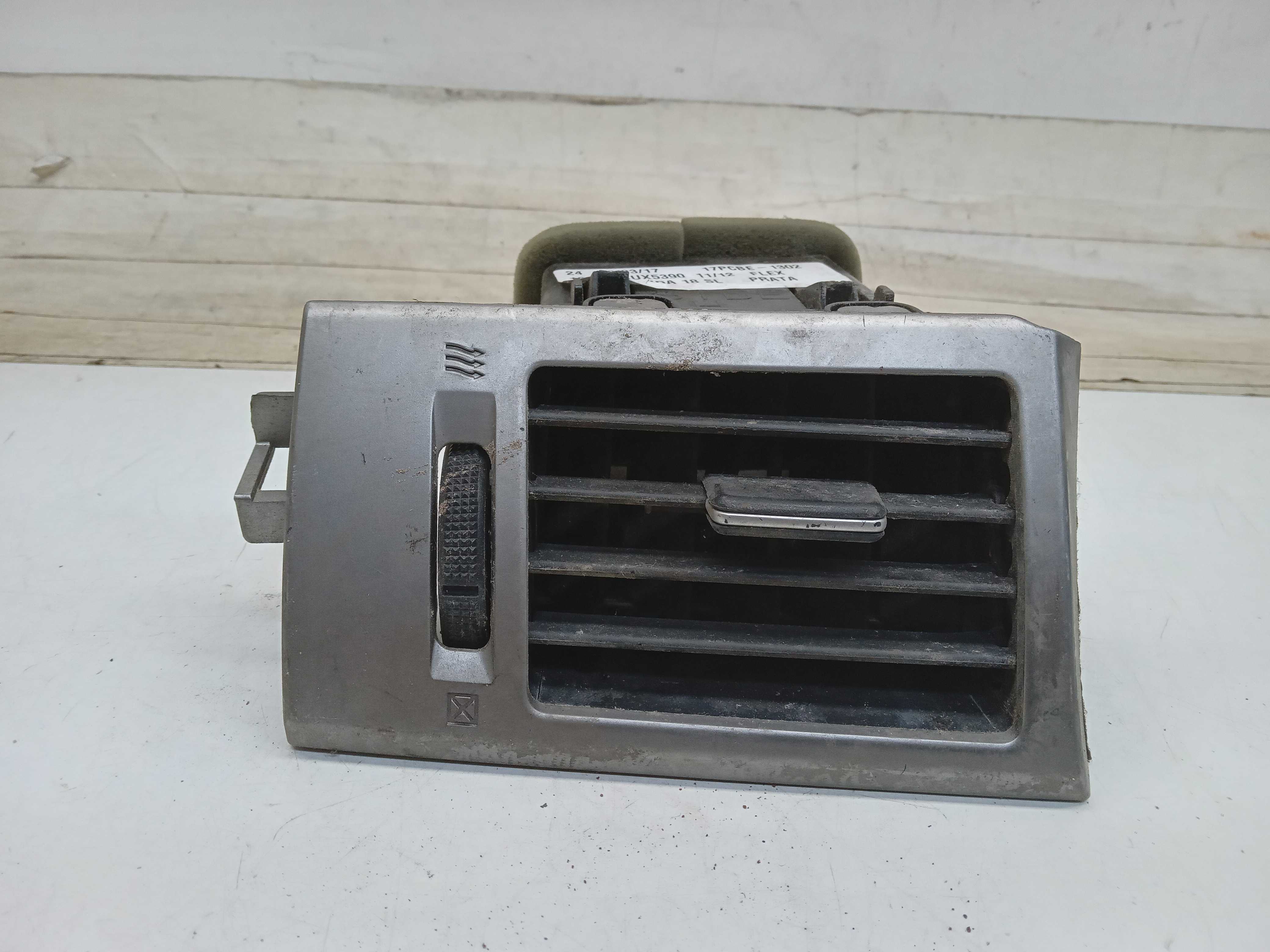DIFUSOR AR DIANTEIRO LE NISSAN TIIDA 2012 1