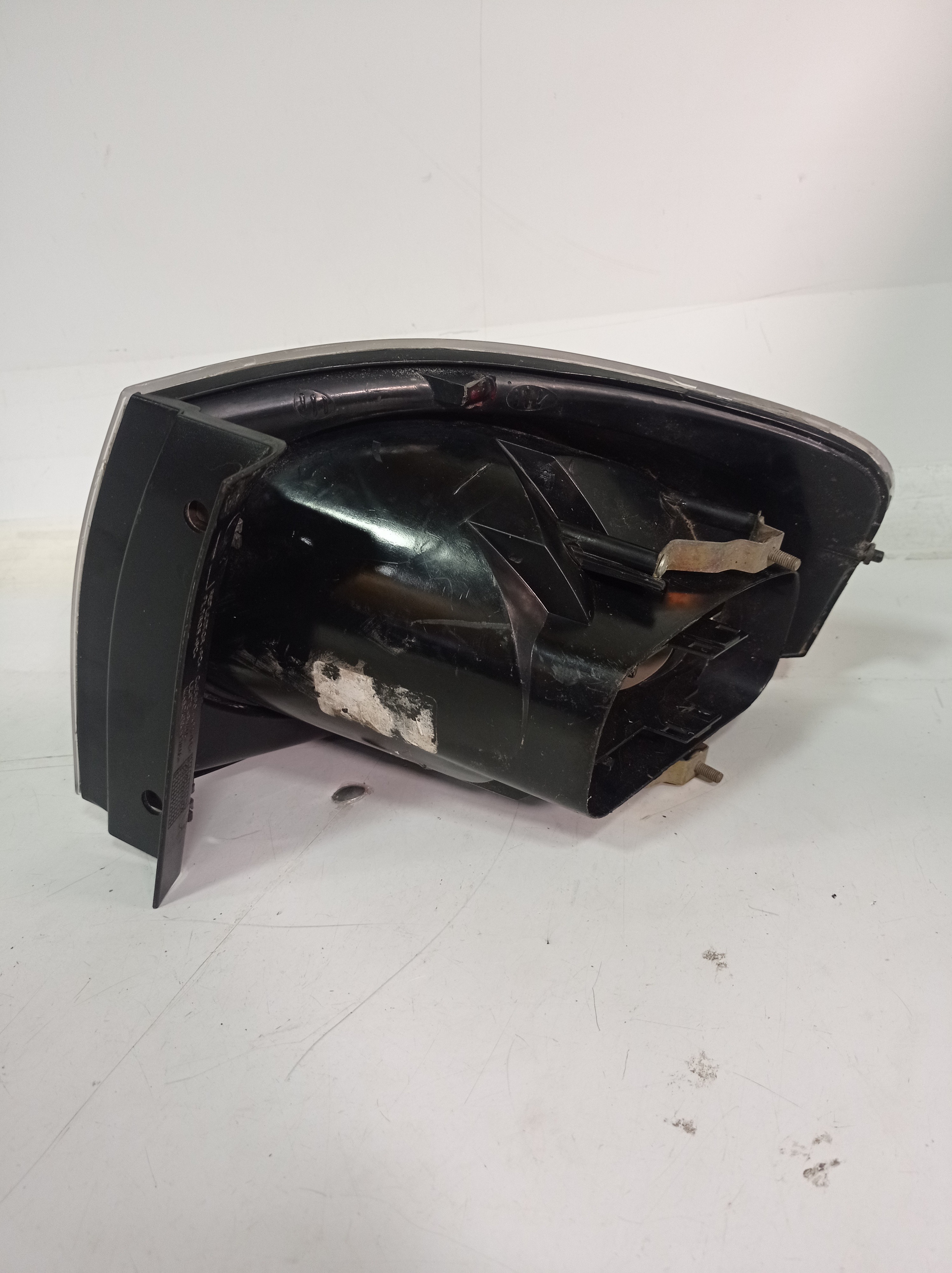 LANTERNA TRASEIRA CANTO ESQUERDA VW SPACEFOX 2006 A 2010 4