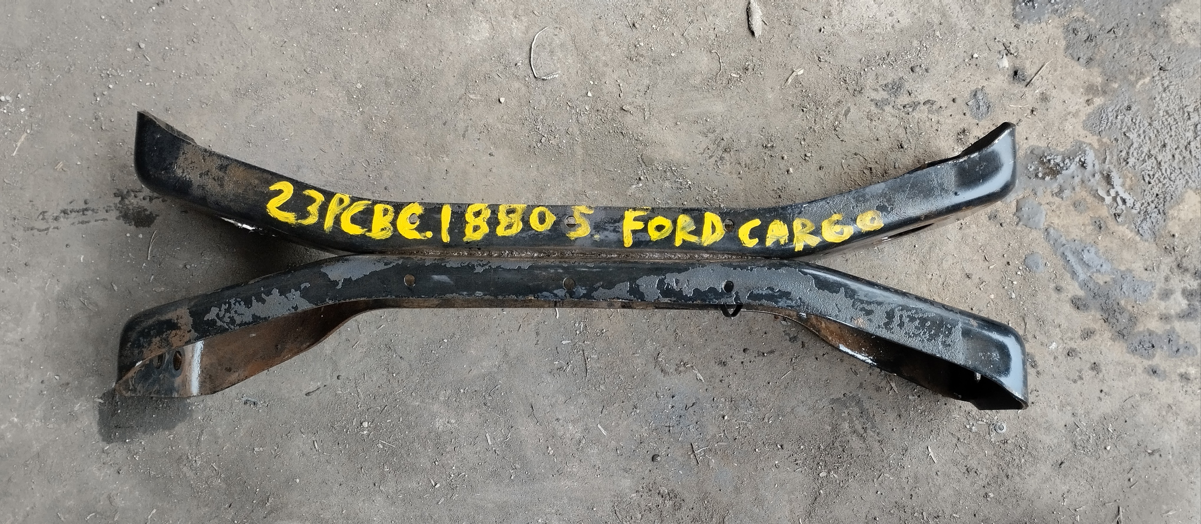 Travessa Do Chassis Ford Cargo 1618 1996 1997