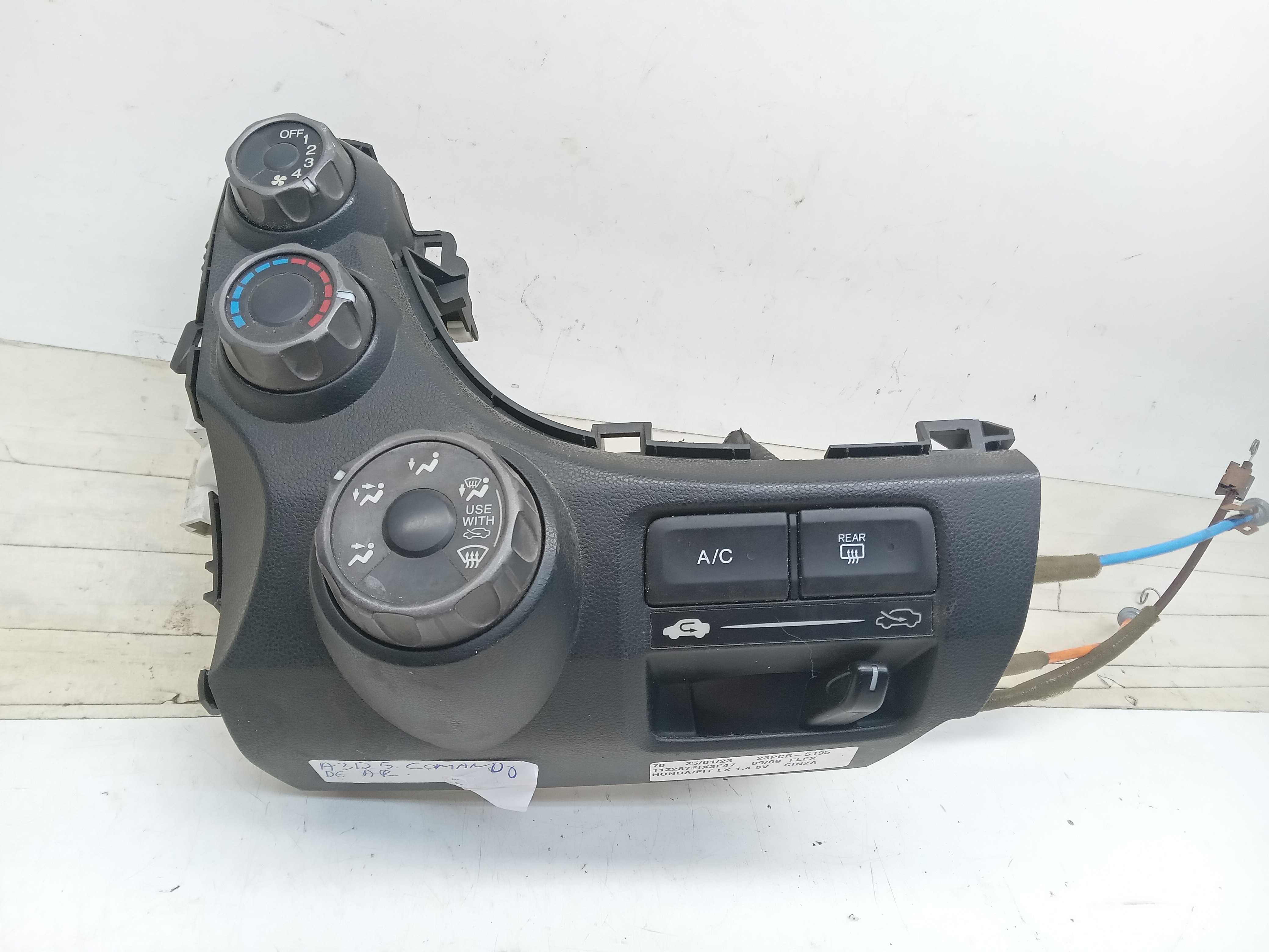 MOLDURA COMANDO AR HONDA FIT 2009 1