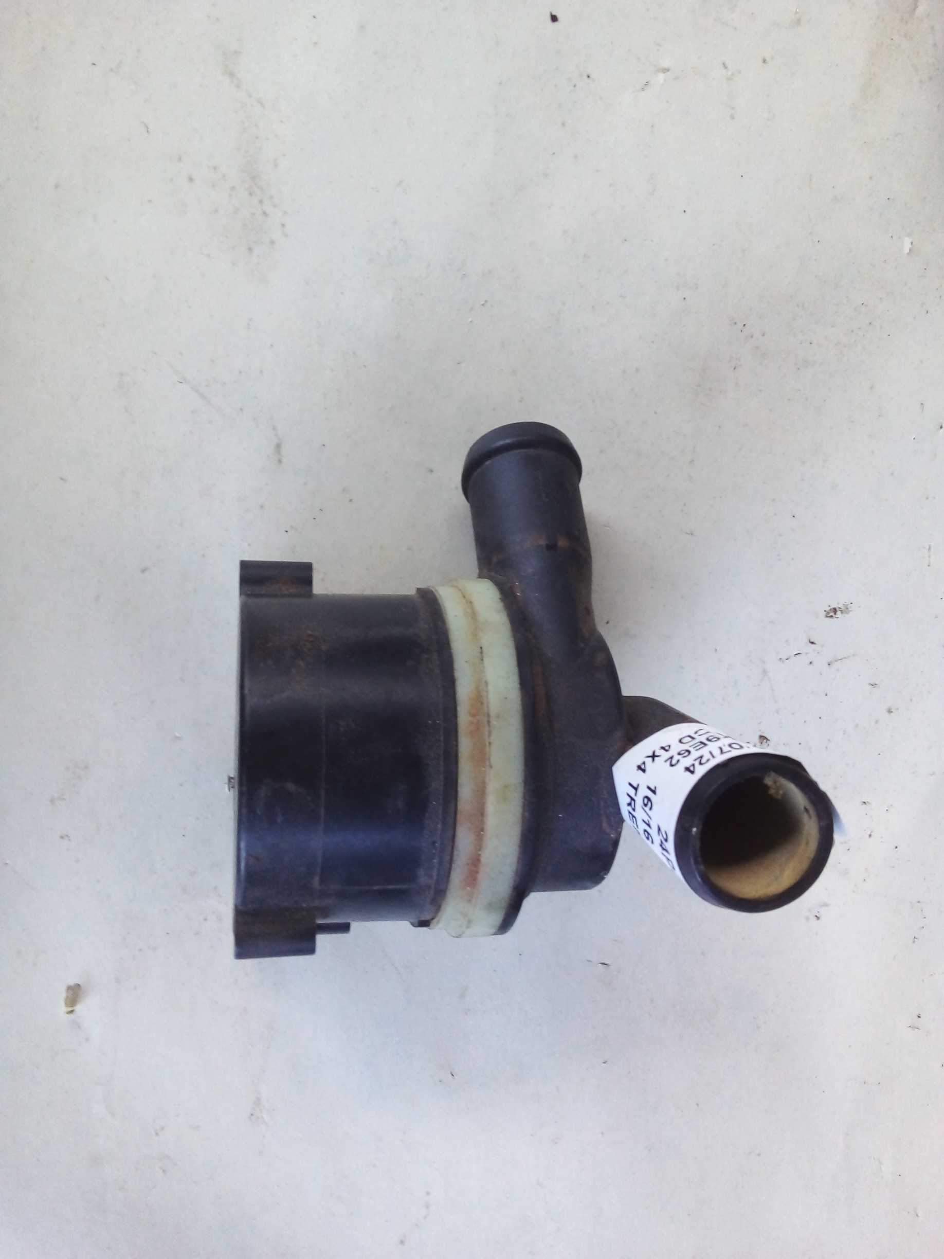 BOMBA AGUA AUXILIAR AMAROK 2016 2
