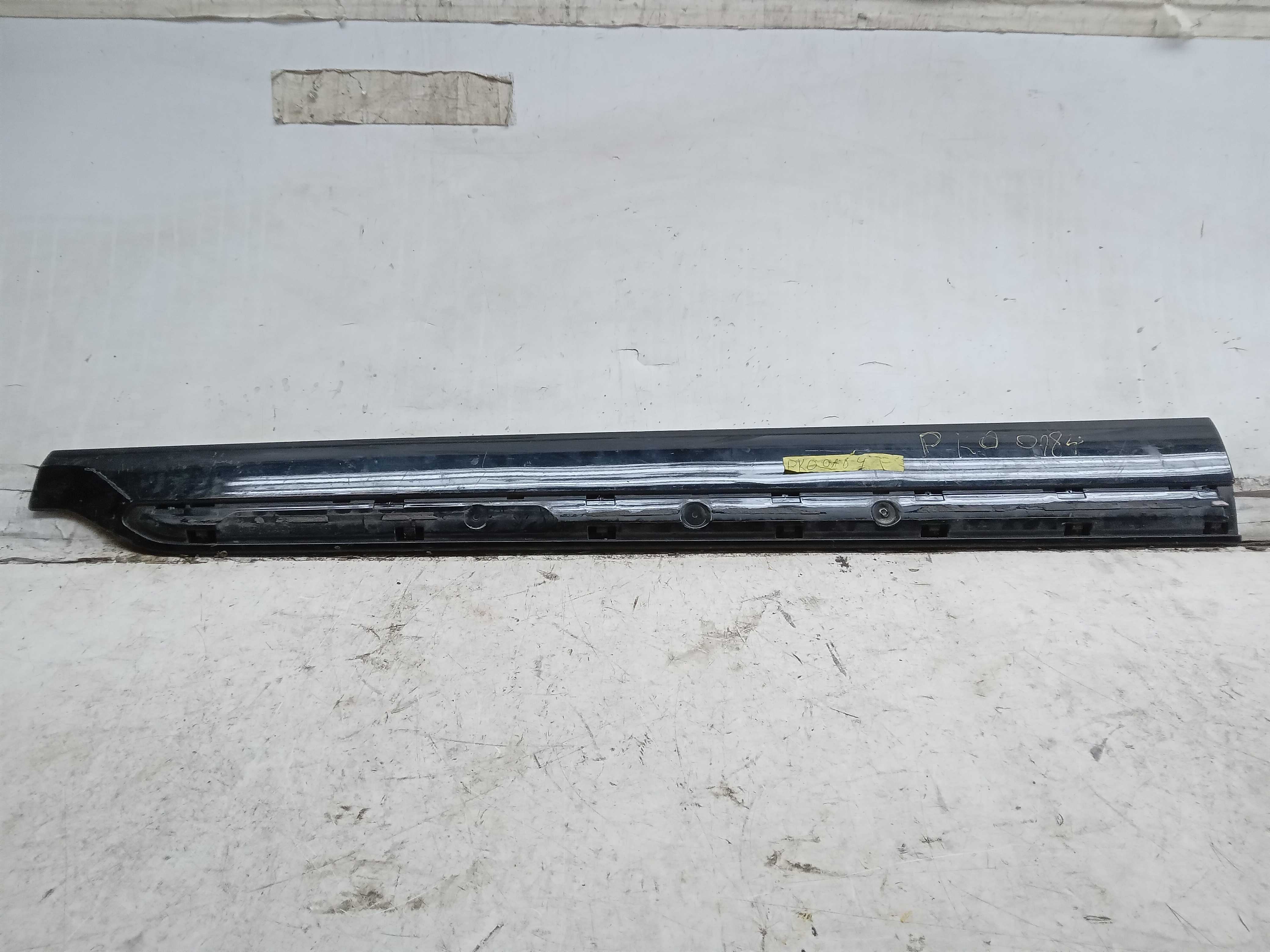 MOLDURA ACABAMENTO PORTA DIANTEIRA LD VOLVO XC90 2016