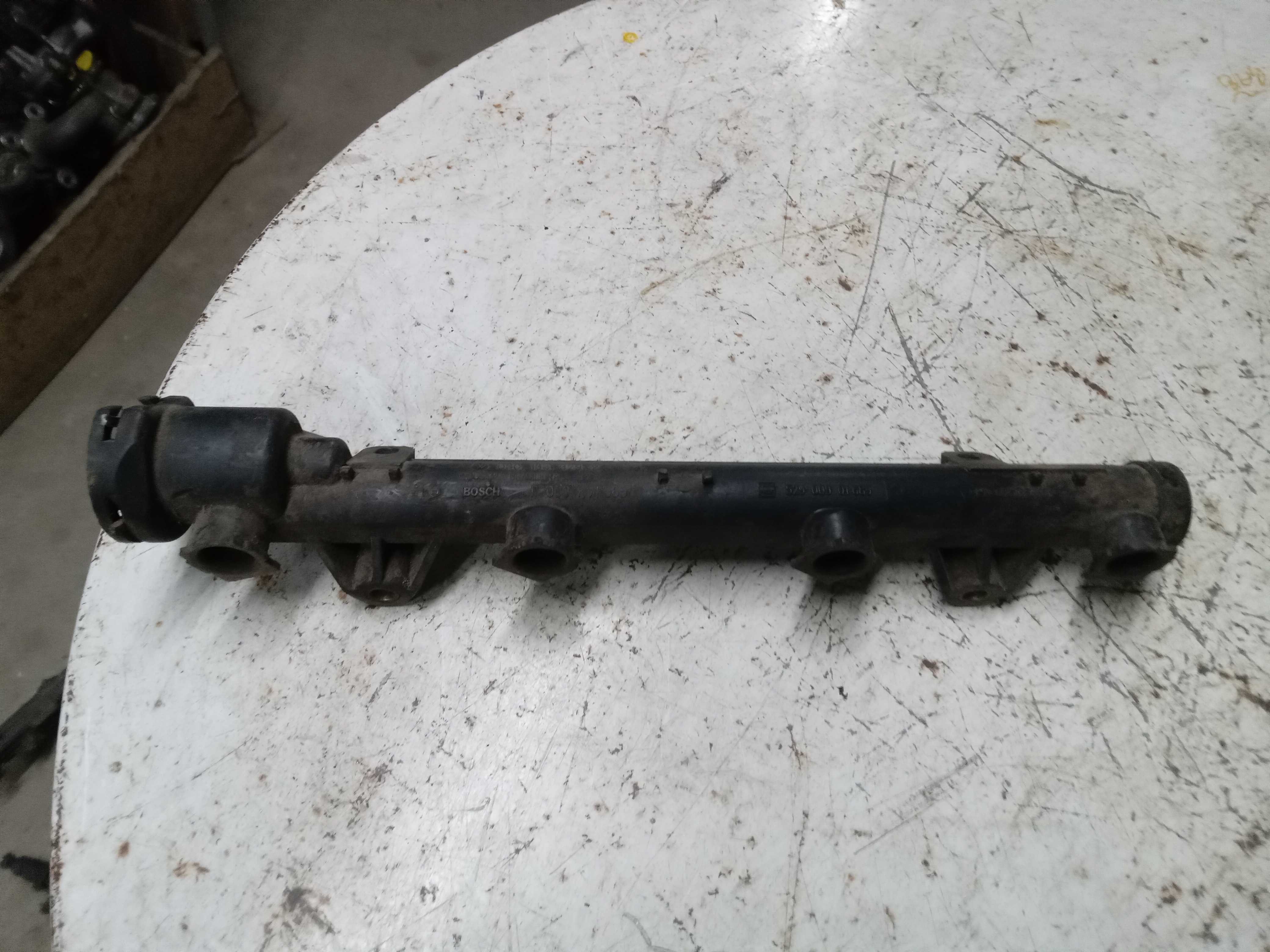 FLAUTA BICO INJEÇÃO VW GOL OU PARATI AT 10 8V 1998
