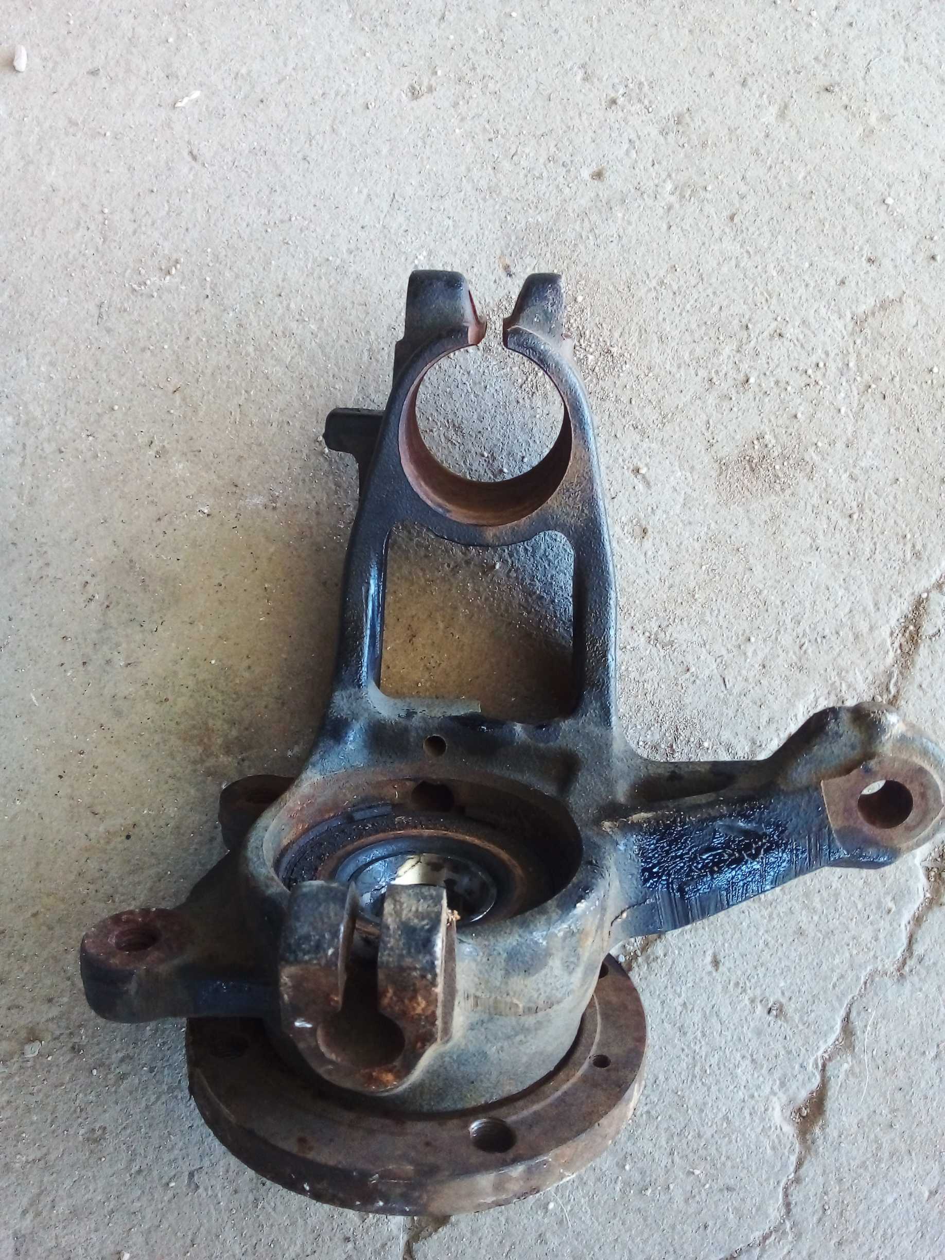 CUBO MONTANTE DIANTEIRO DIREITO PEUGEOT 208 2017 COM ABS 2