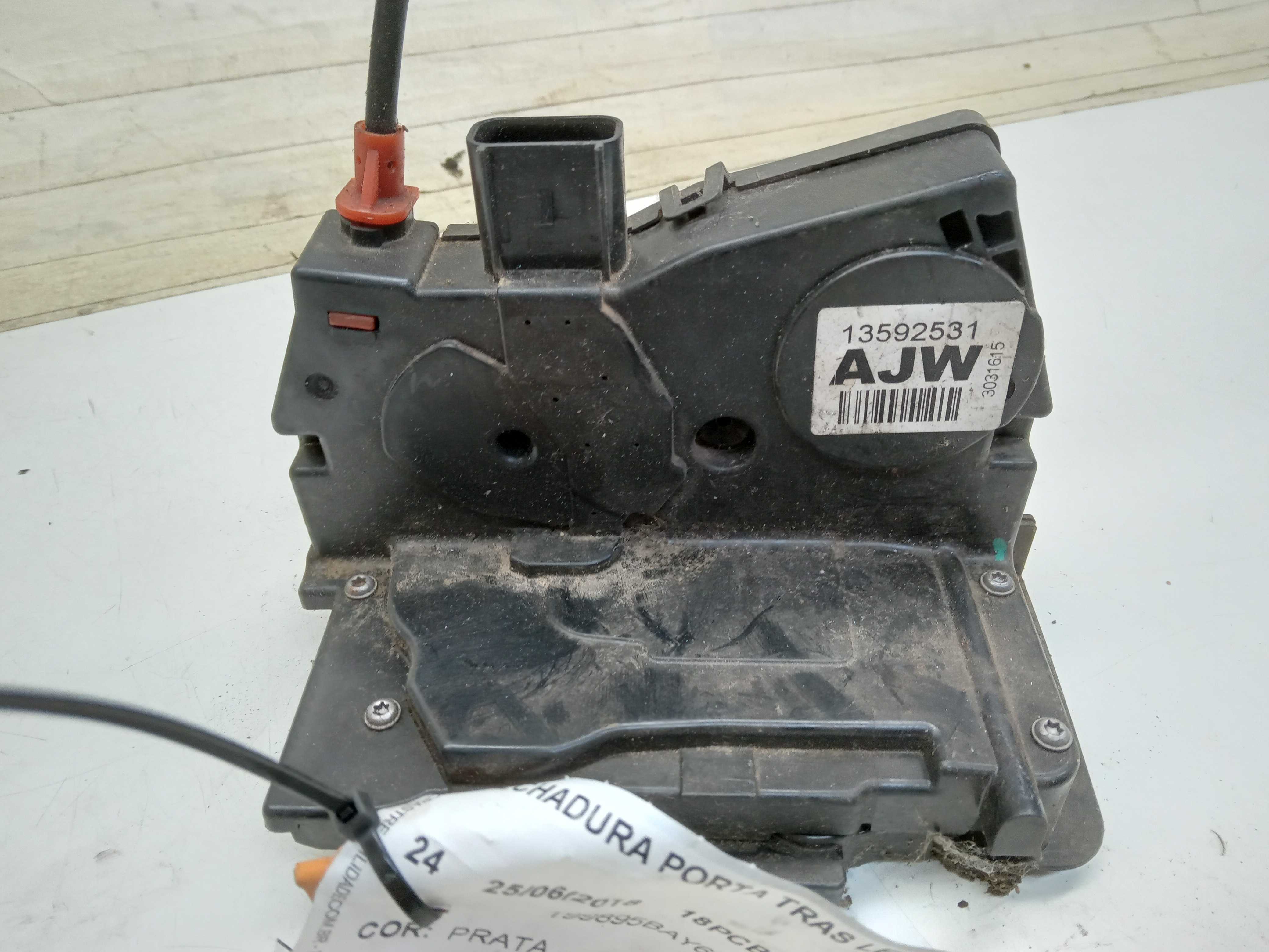 FECHADURA PORTA TRASEIRA LE GM ONIX 2017 2