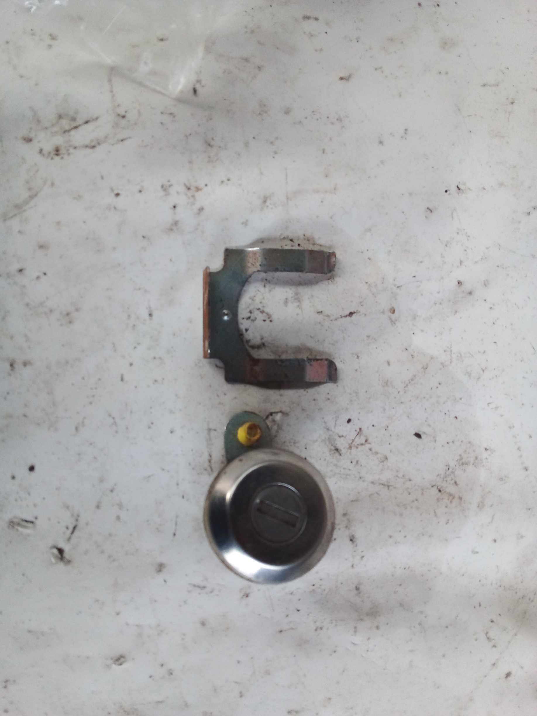 MIOLO DA PORTA ESQUERDA KWID 2020