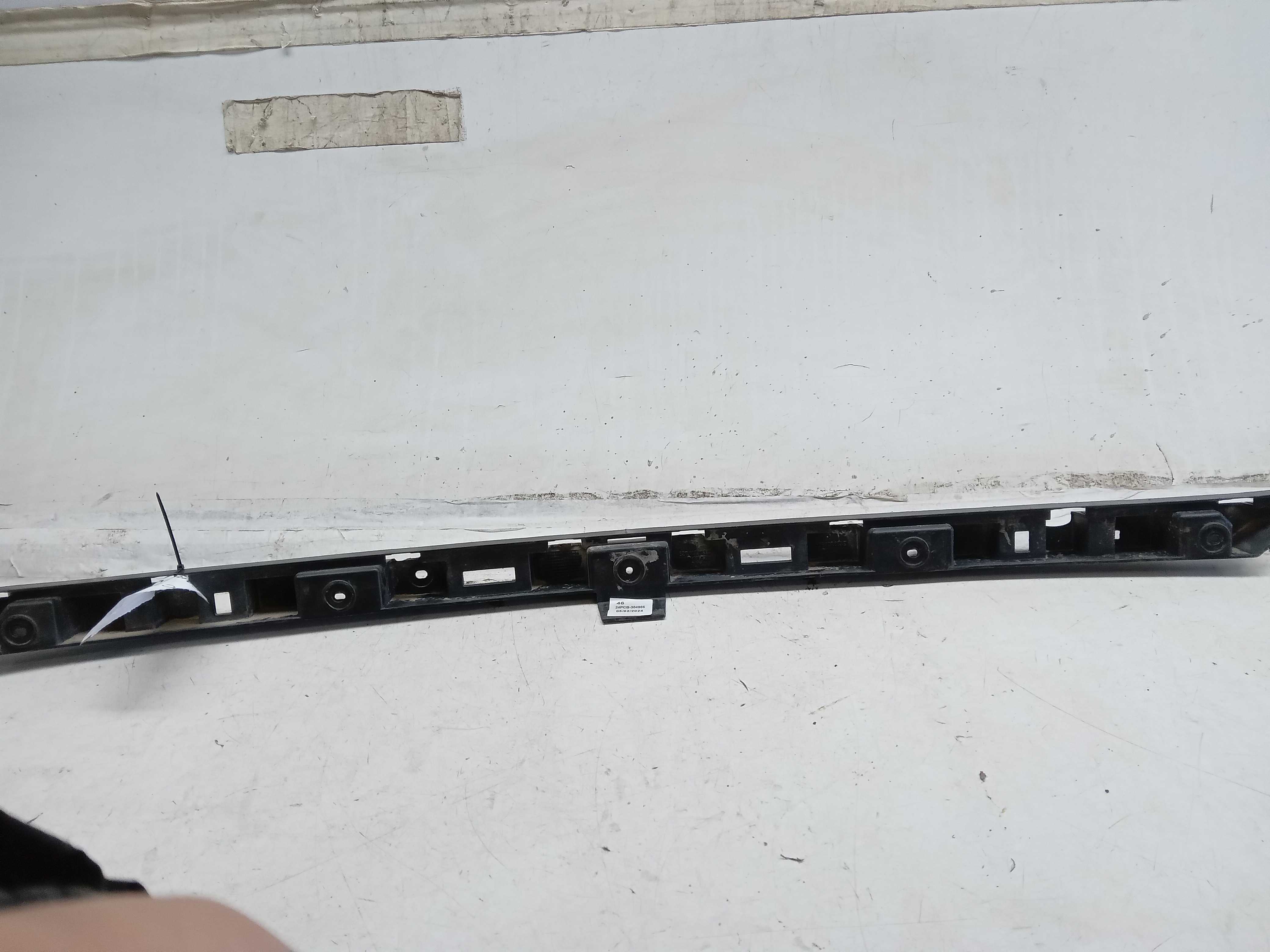 SUPORTE GUIA PARACHOQUE VW FOX 2019 1